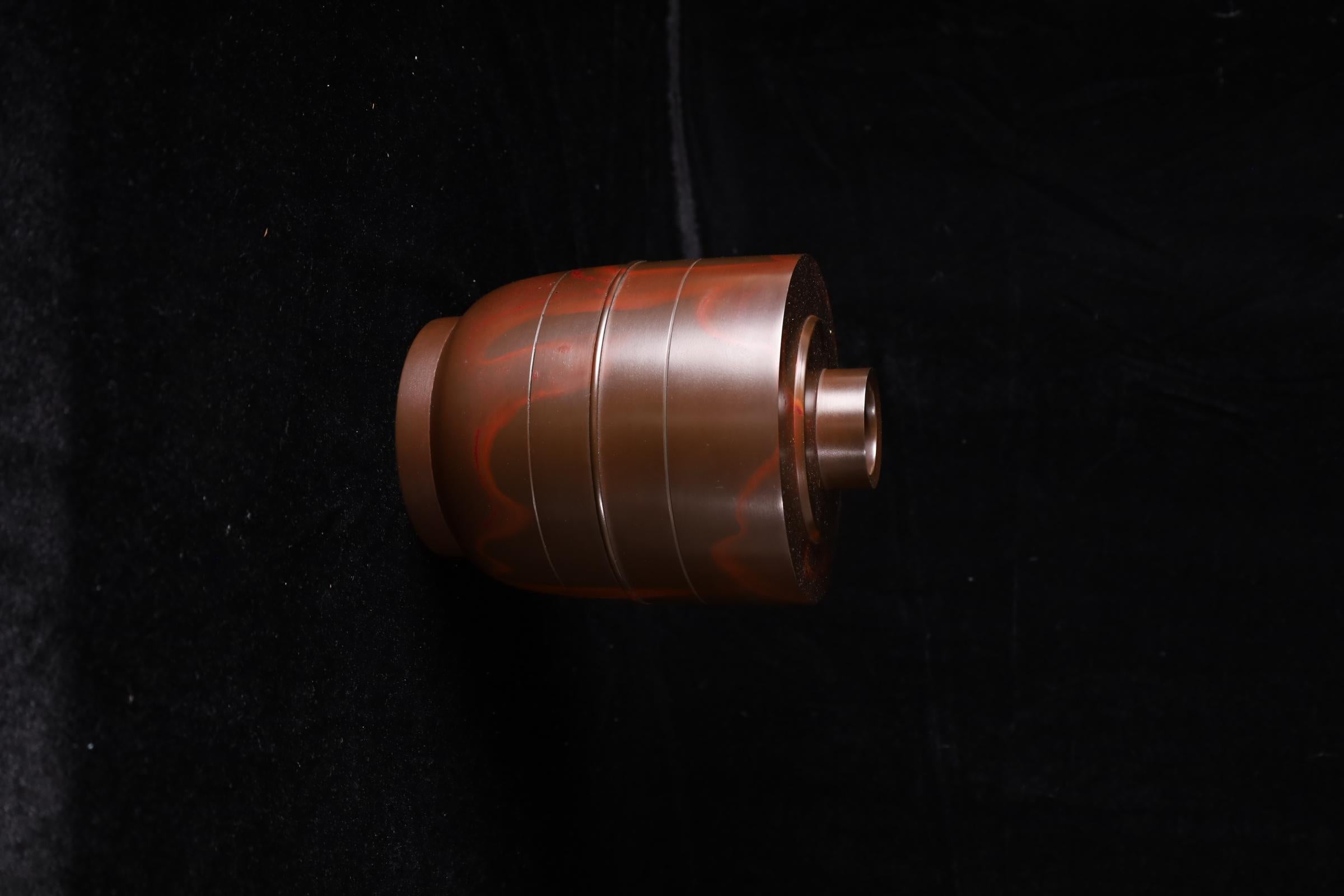 Giapponese Eccezionale vaso in bronzo vermiglio di Hasuda Shūgorō, un maestro del Ja del XX secolo in vendita