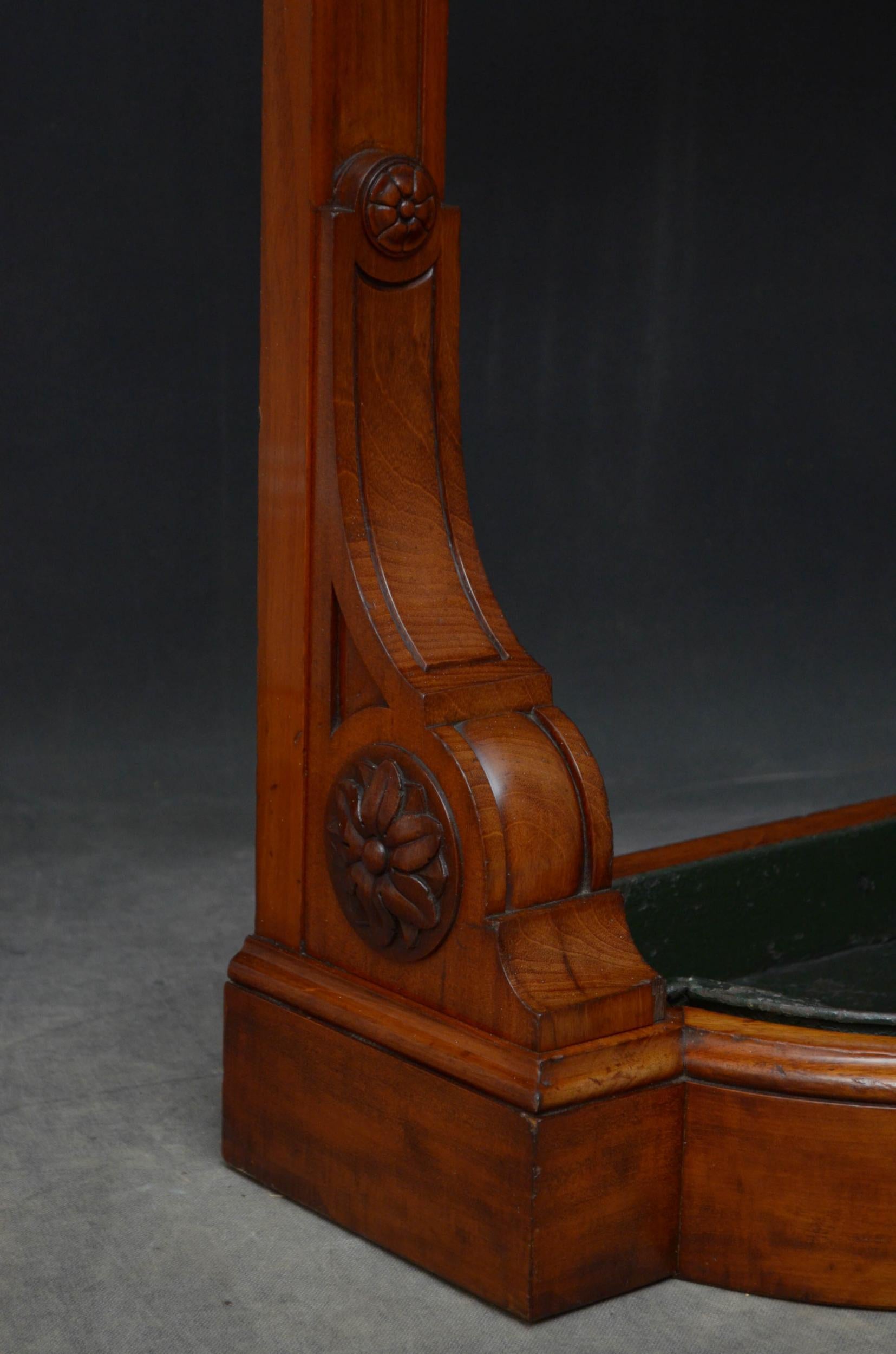 Exceptional Victorian Mahogany Hall Stand 6