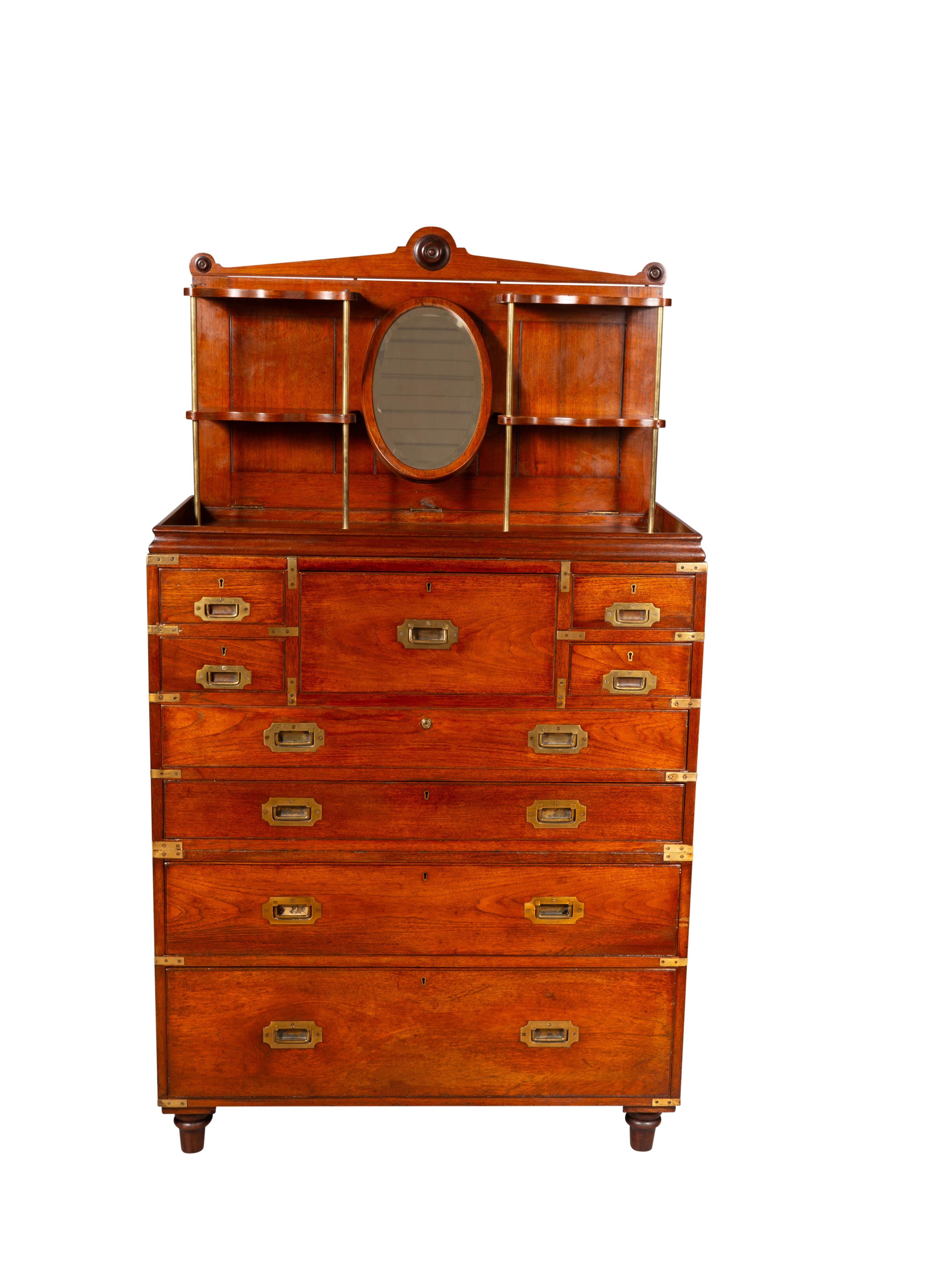 Eccezionale cassapanca vittoriana in teak Campaigner in vendita 1