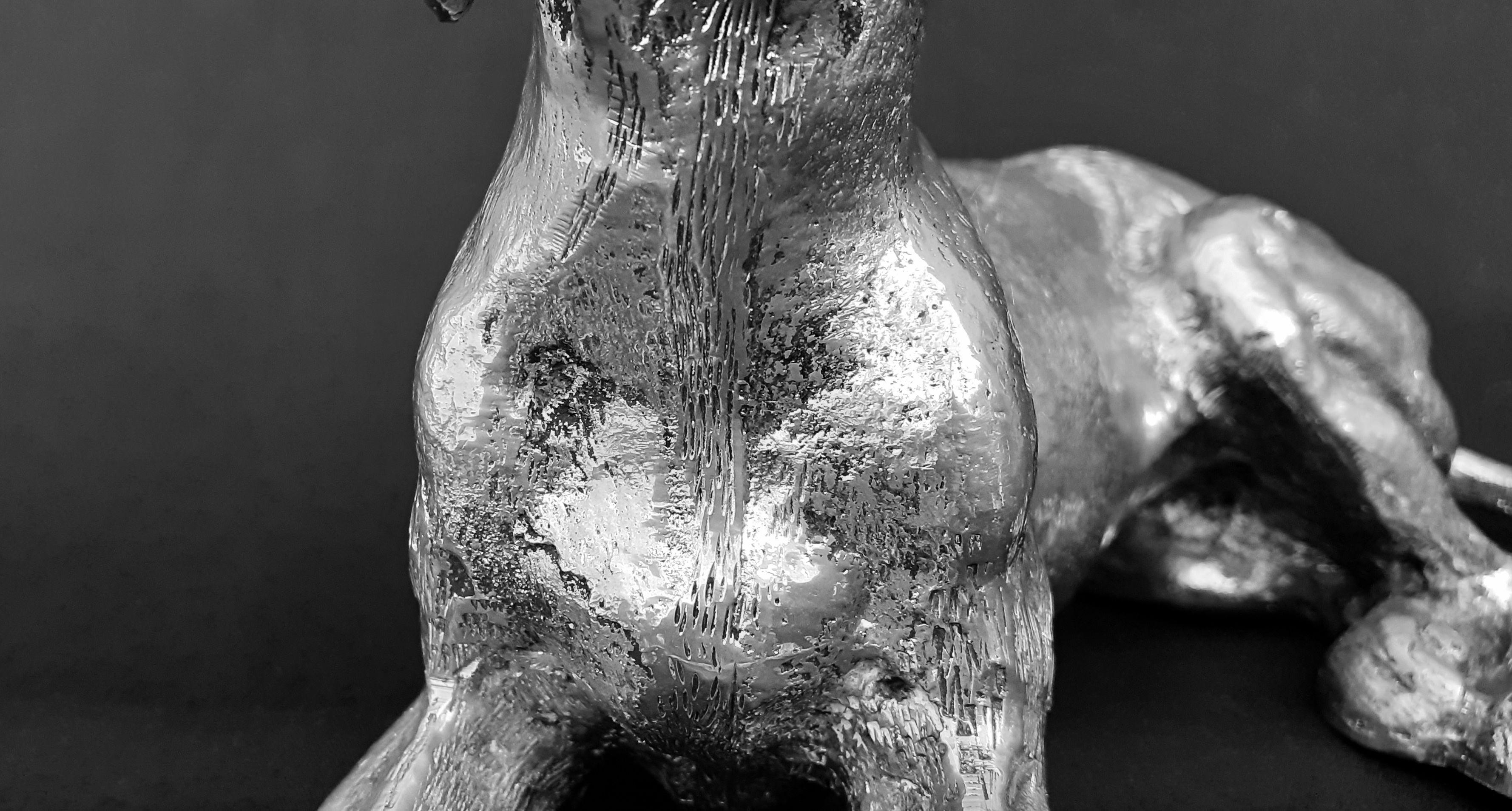 Exceptionnelle sculpture vintage de chien GUCCI en bronze en vente 2