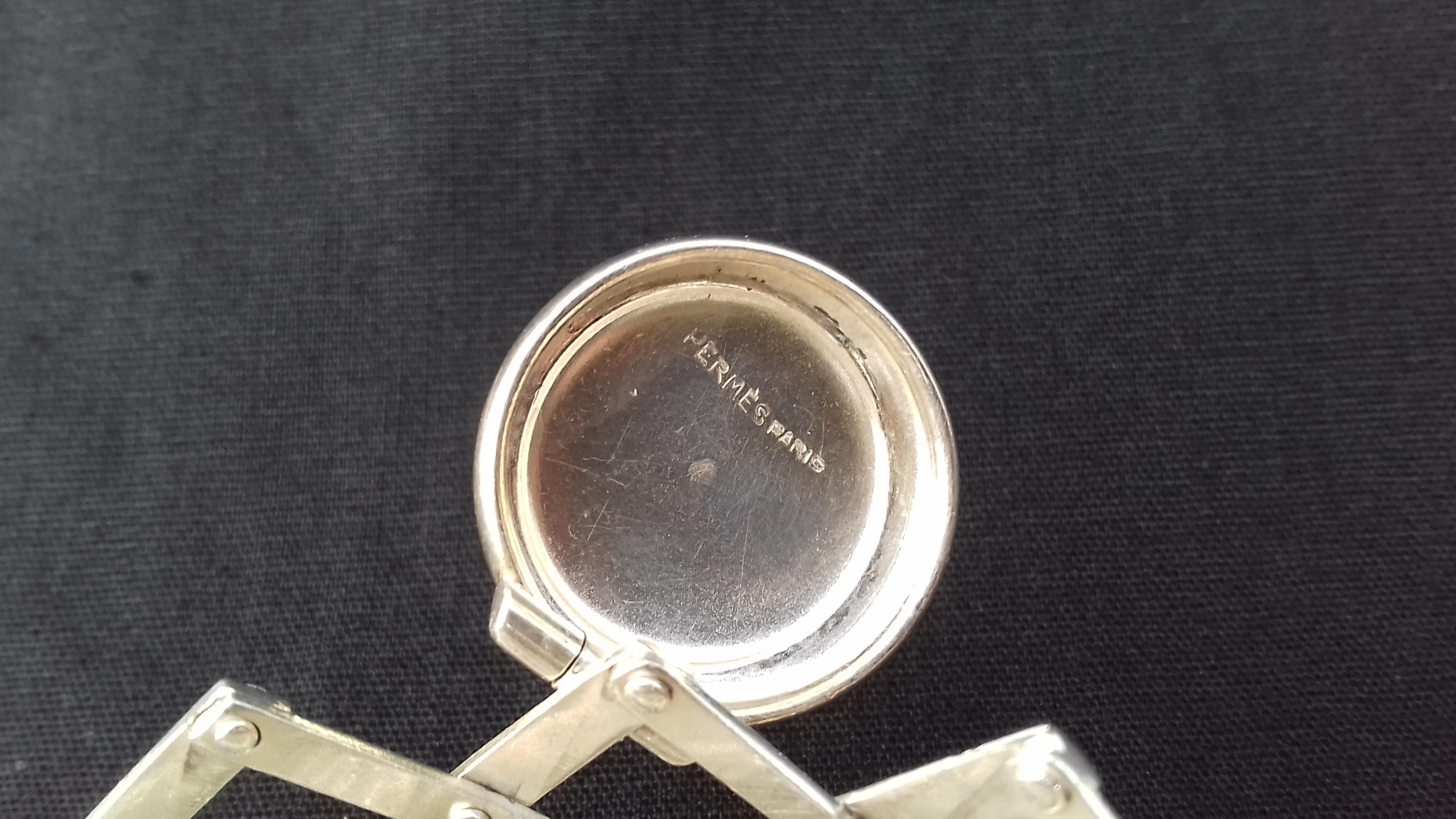 Exceptional vintage Hermès Retractable Coin Purse Silver Pouch  2