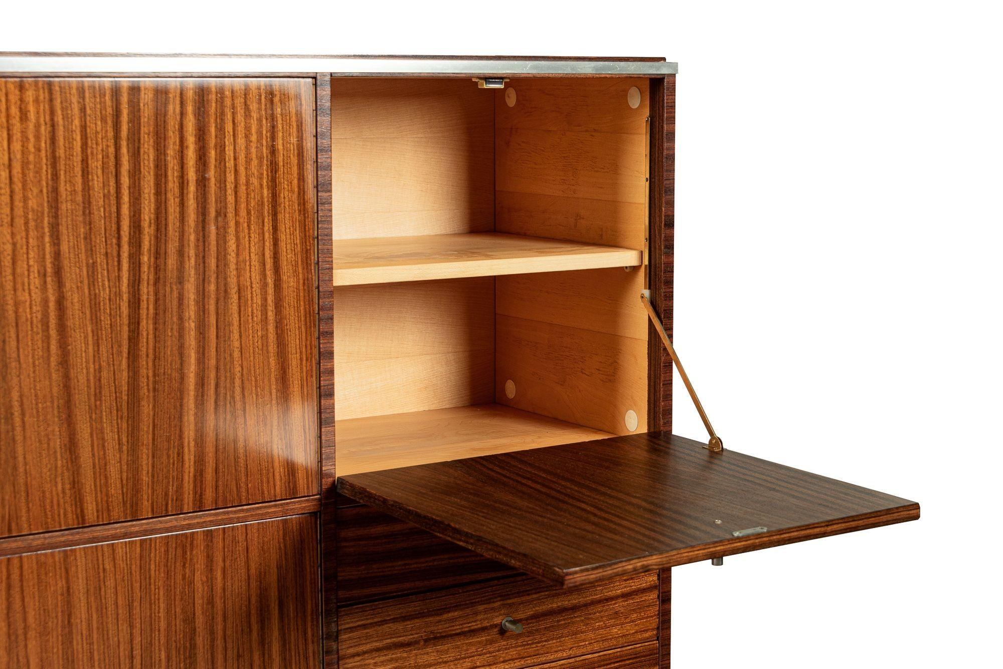 Fine XX secolo Eccezionale mobile da parete in teak francese della metà del secolo scorso in vendita