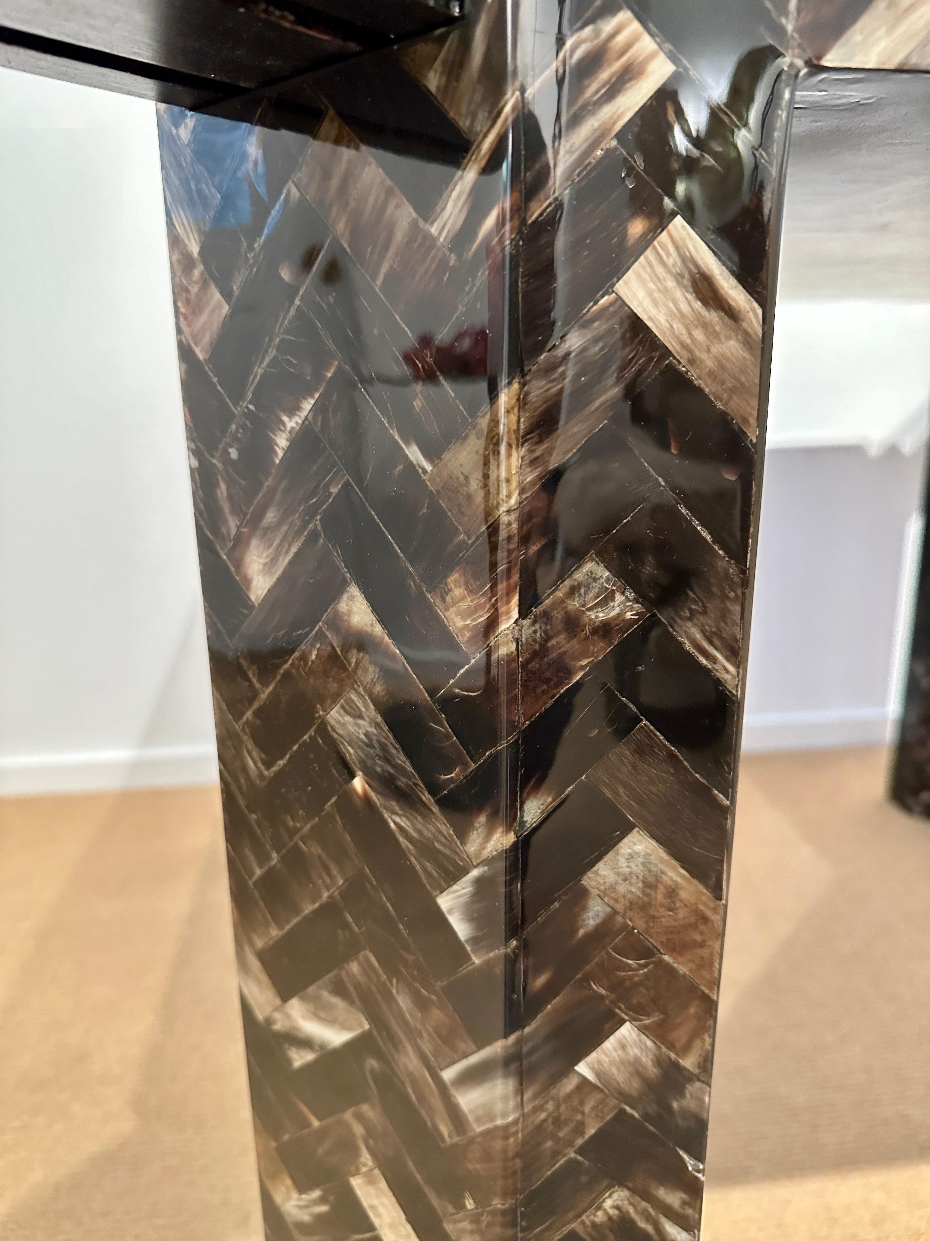 Exceptional Vintage Tessellated Horn & Bone Clad Game Table Signed In Good Condition In North Miami, FL