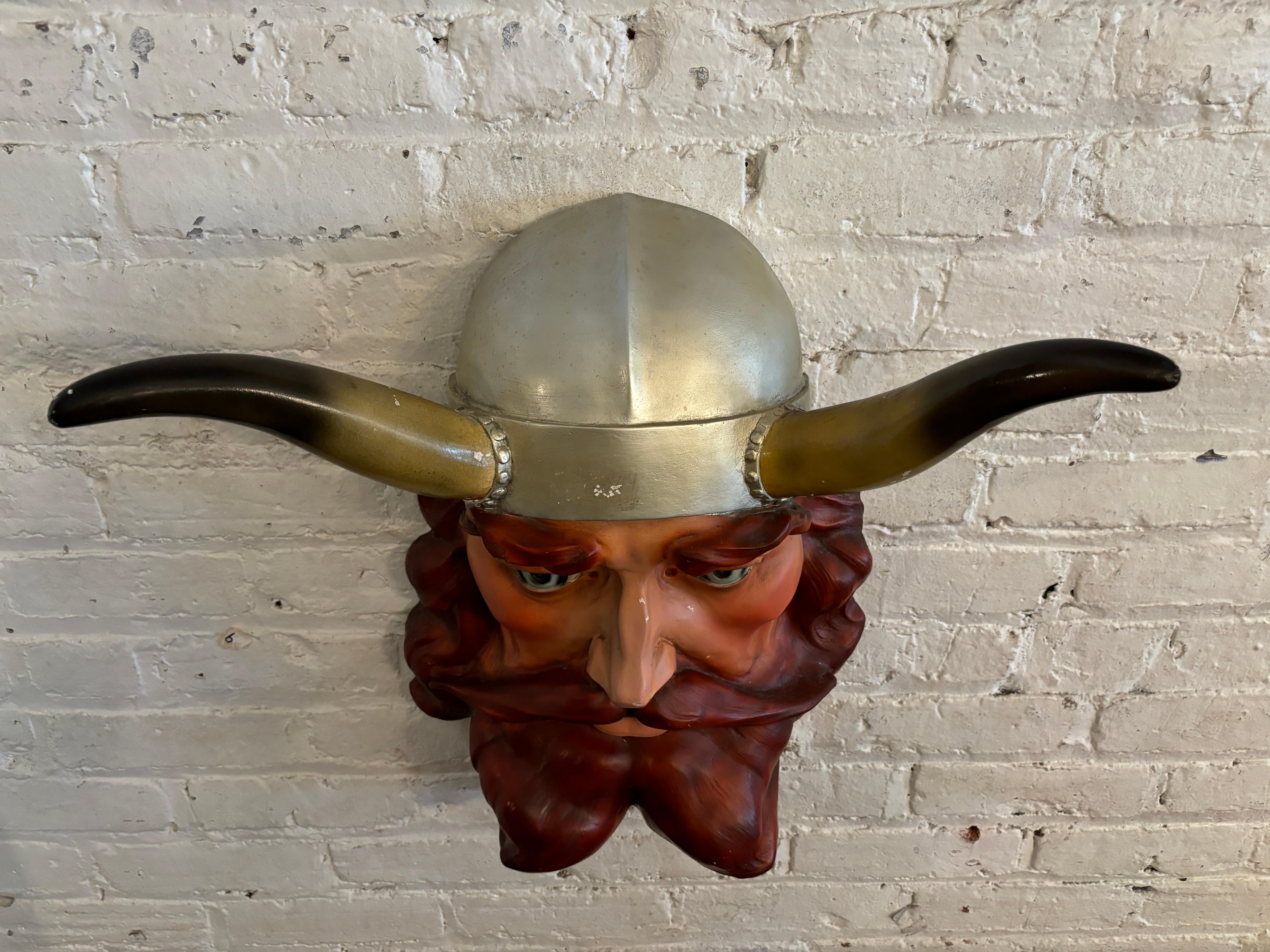 Außergewöhnlicher Viking-Kopf im Vintage-Stil (Skandinavisch) im Angebot