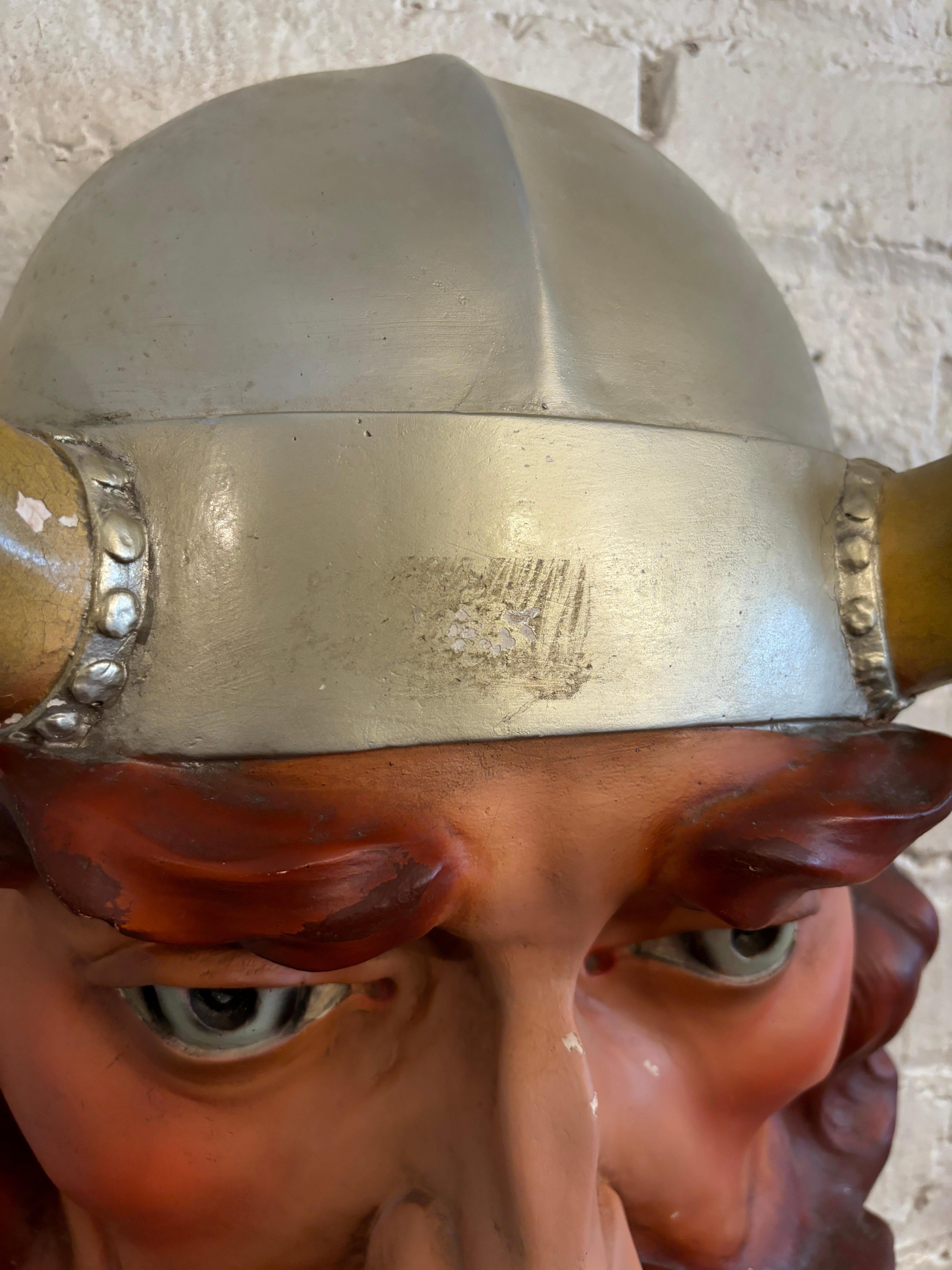 Außergewöhnlicher Viking-Kopf im Vintage-Stil (Gegossen) im Angebot