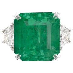 EXCEPTIONAL VIVID GREEN 10 Carat Emerald Diamond Ring