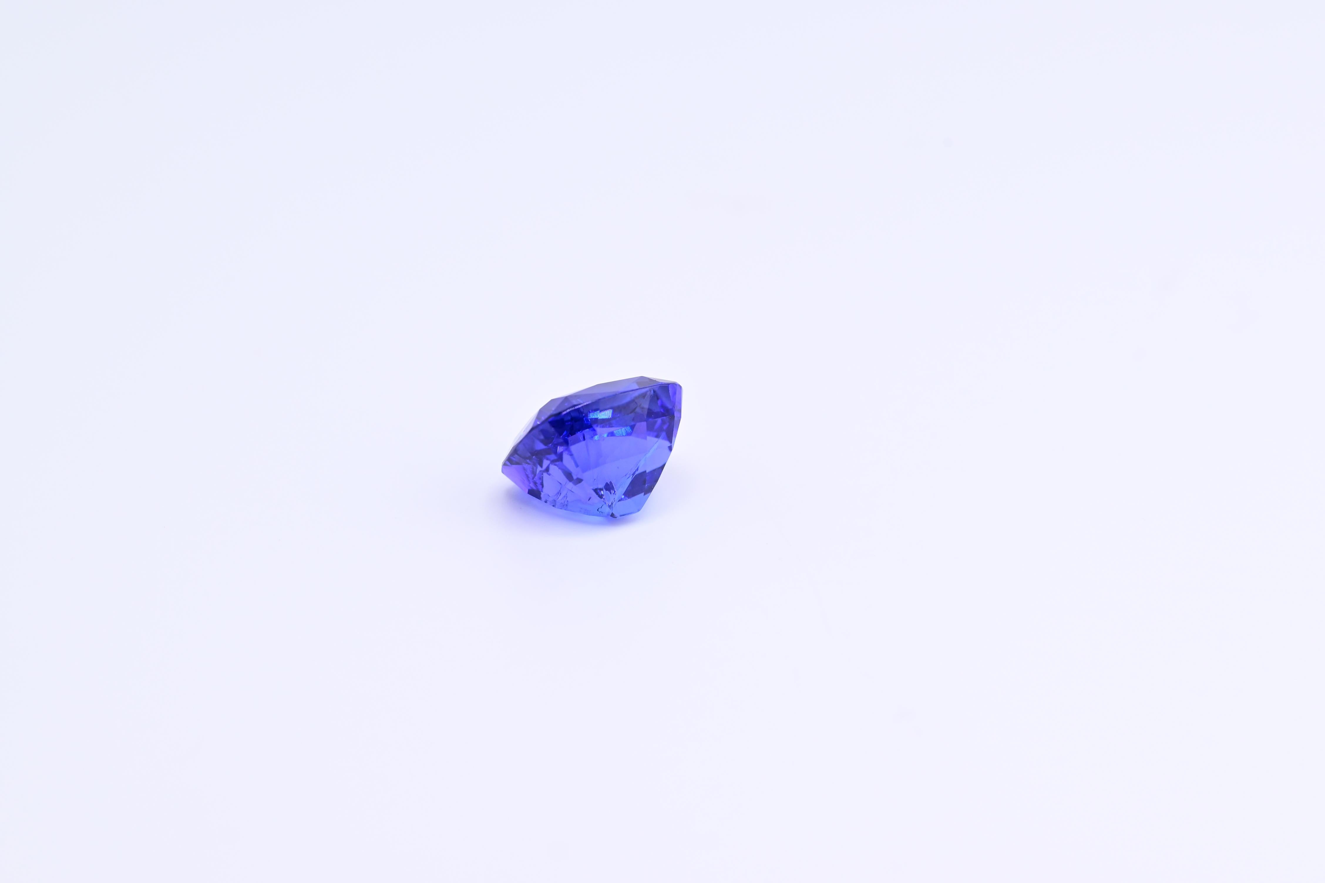Exceptional Vivid Tanzanite Loose Stone 11.01 Carats GIA Certified In Excellent Condition For Sale In Media, PA