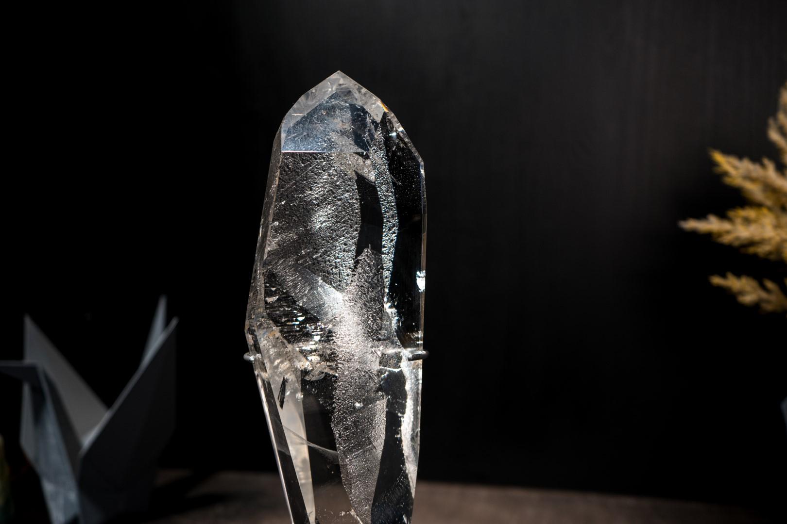 Contemporary Real Lemurian Crystal Quartz Obelisk Point: Water-Clear Optical Transparency For Sale