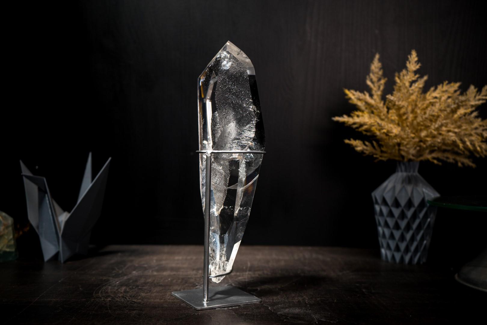 Real Lemurian Crystal Quartz Obelisk Point: Water-Clear Optical Transparency For Sale 2