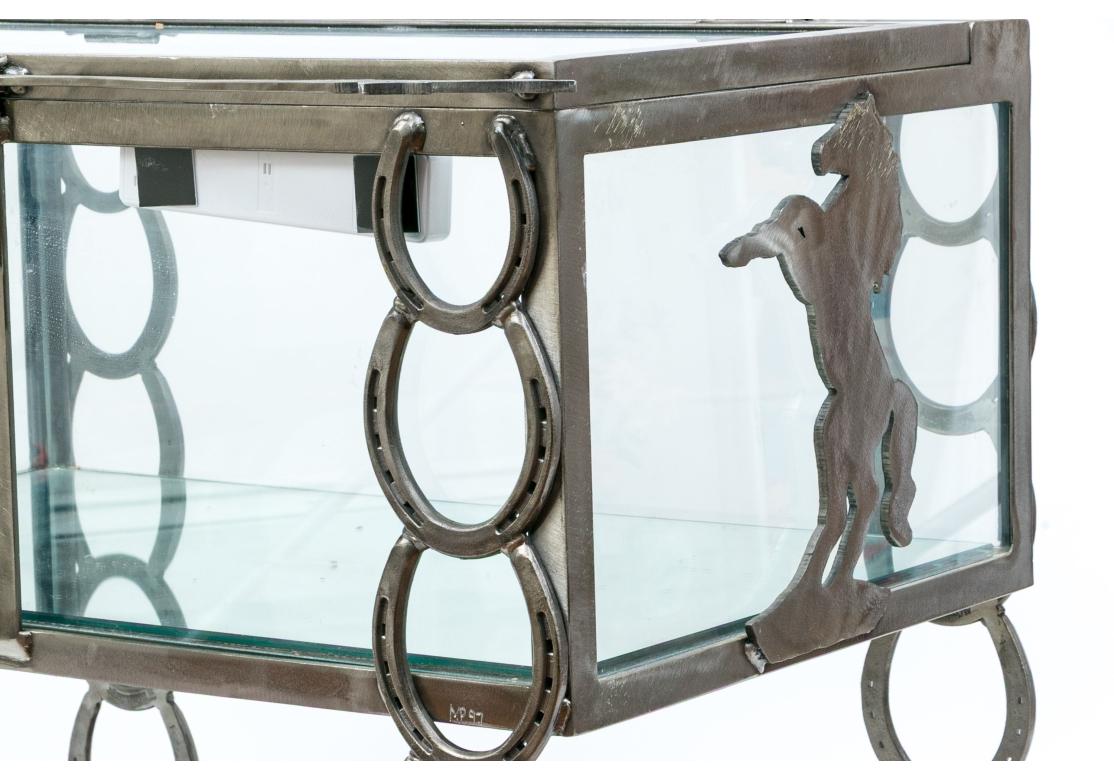 Exceptionnel vitrine en acier soudé sur le thème occidental n° 1 en vente 3