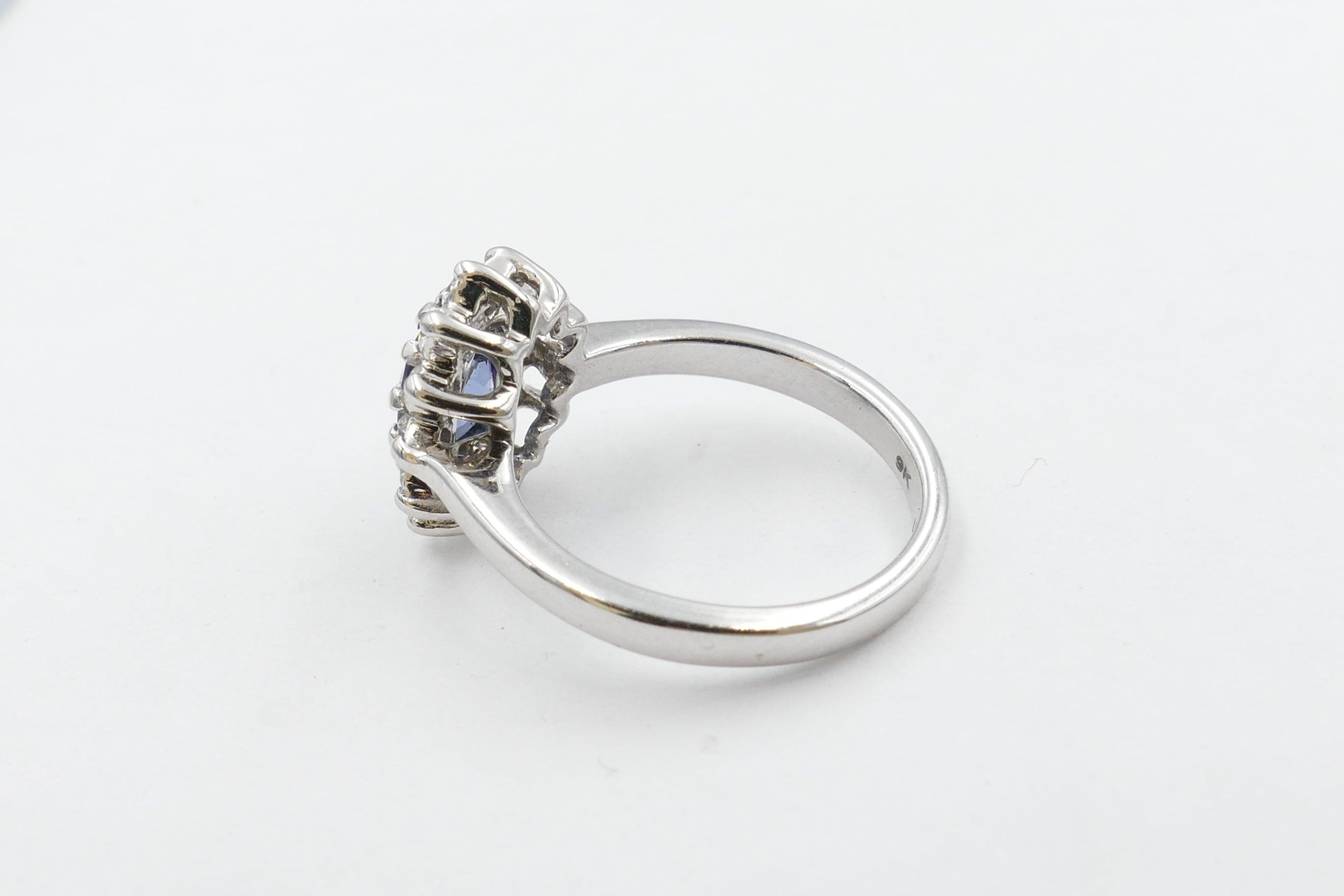 Modern Exceptional White Gold Sapphire and Diamond Engagement or Dress Ring For Sale