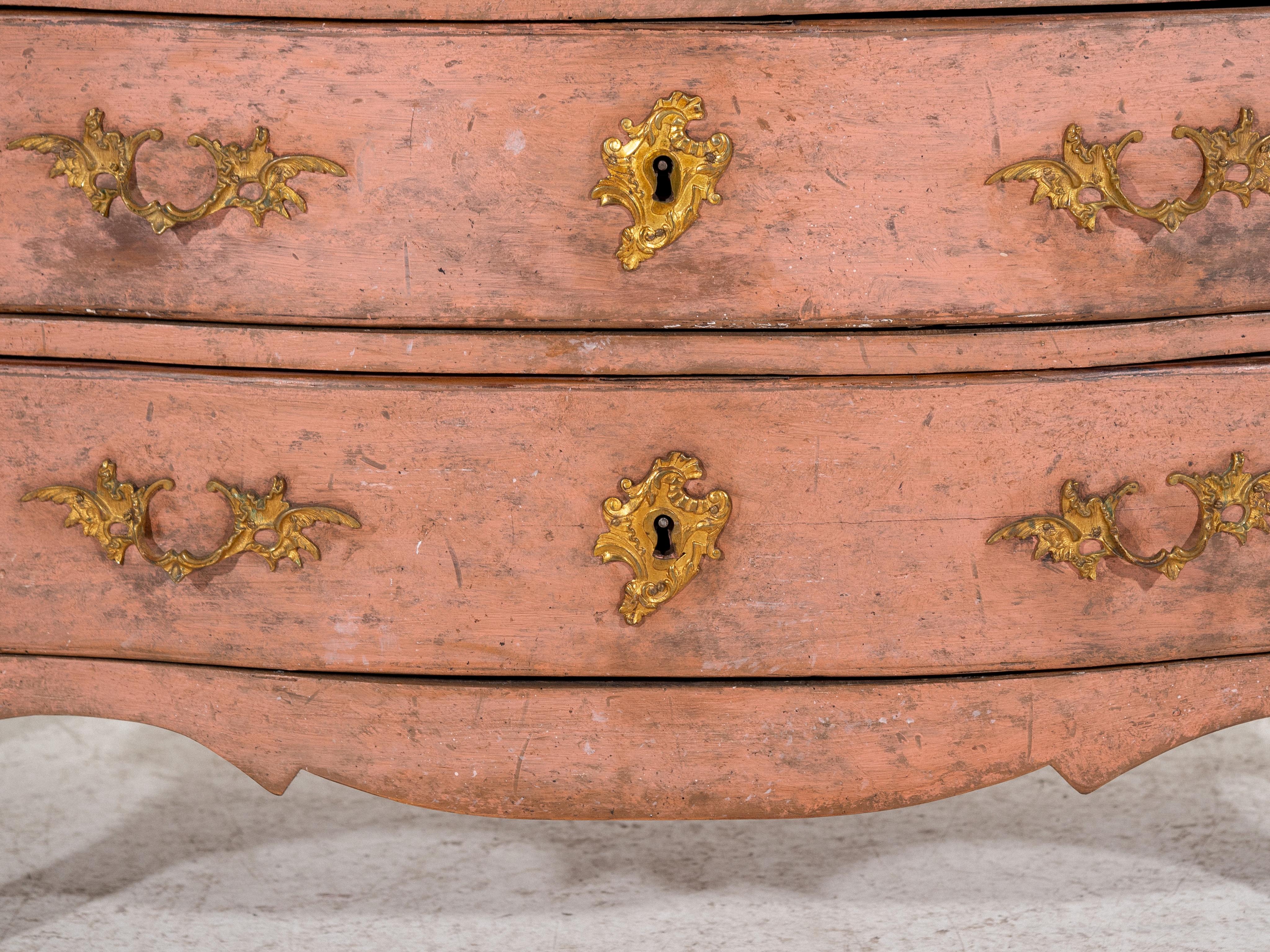 Exceptional wonderful Rococo bureau in original paint and hardware, circa 1710. in vendita 1