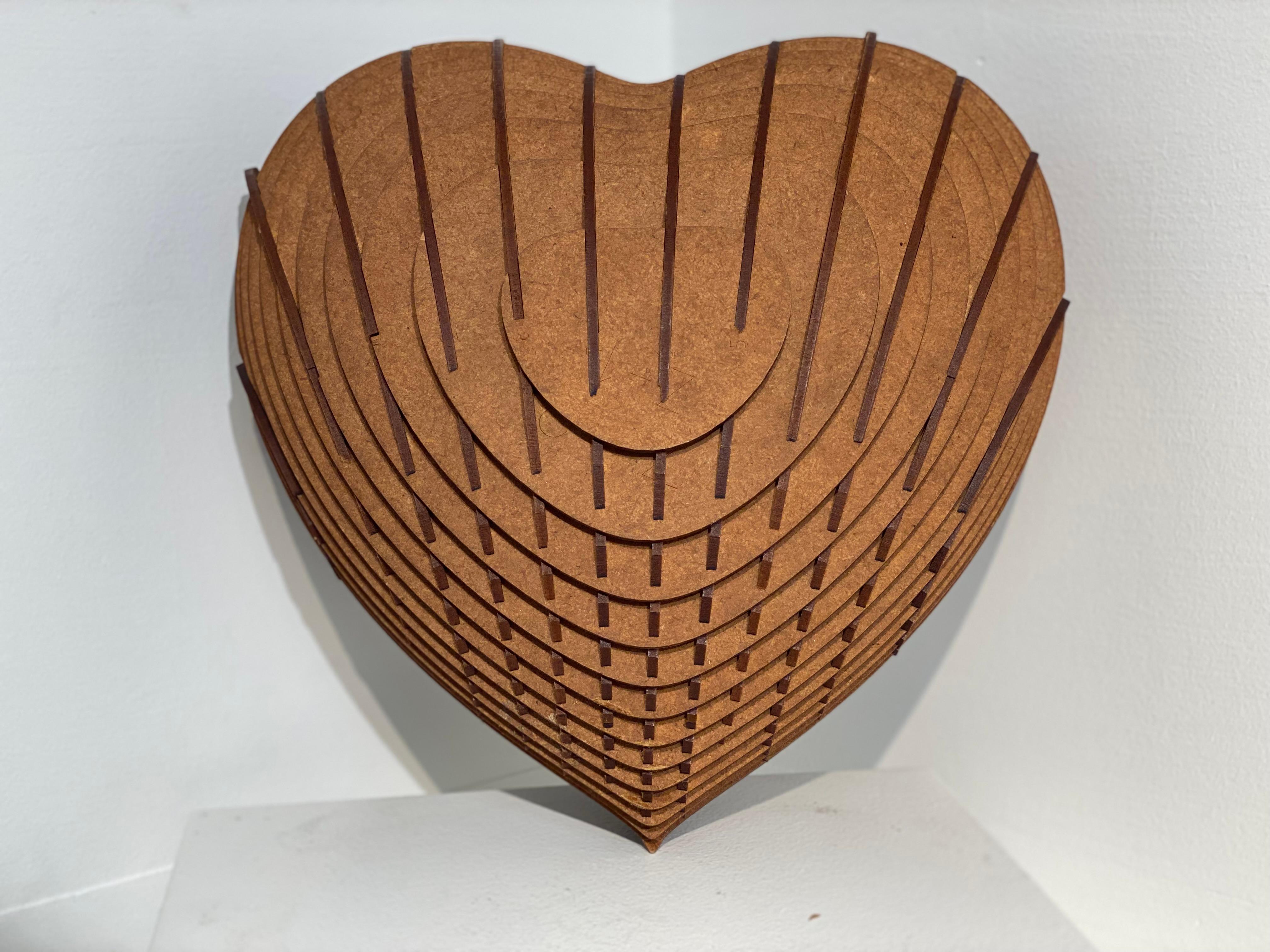 Exceptional Wooden Heart In Excellent Condition For Sale In Schellebelle, BE