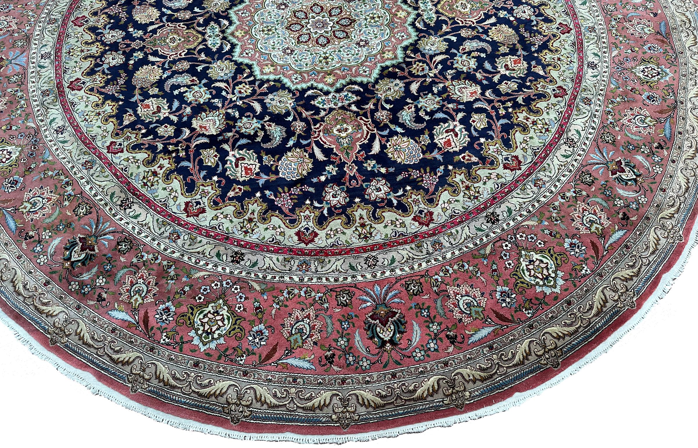 Außergewöhnliche Wolle & Seide Tabriz Teppich 298cmx298cm Feine persische Teppich 10x10 Runde im Angebot 1