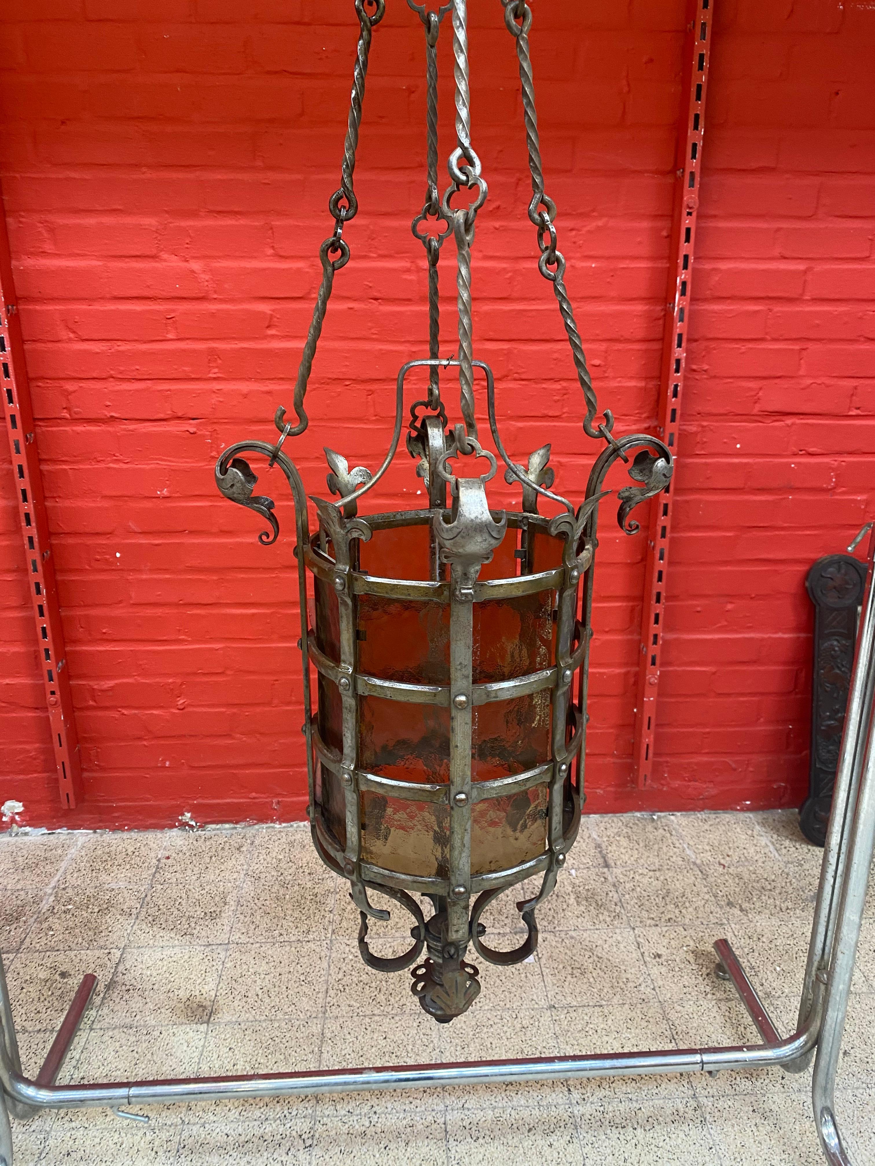 Exceptional wrought iron castle lantern circa 1930
Very nice work of ironwork and bolts
Provenance chateau in the center of France.