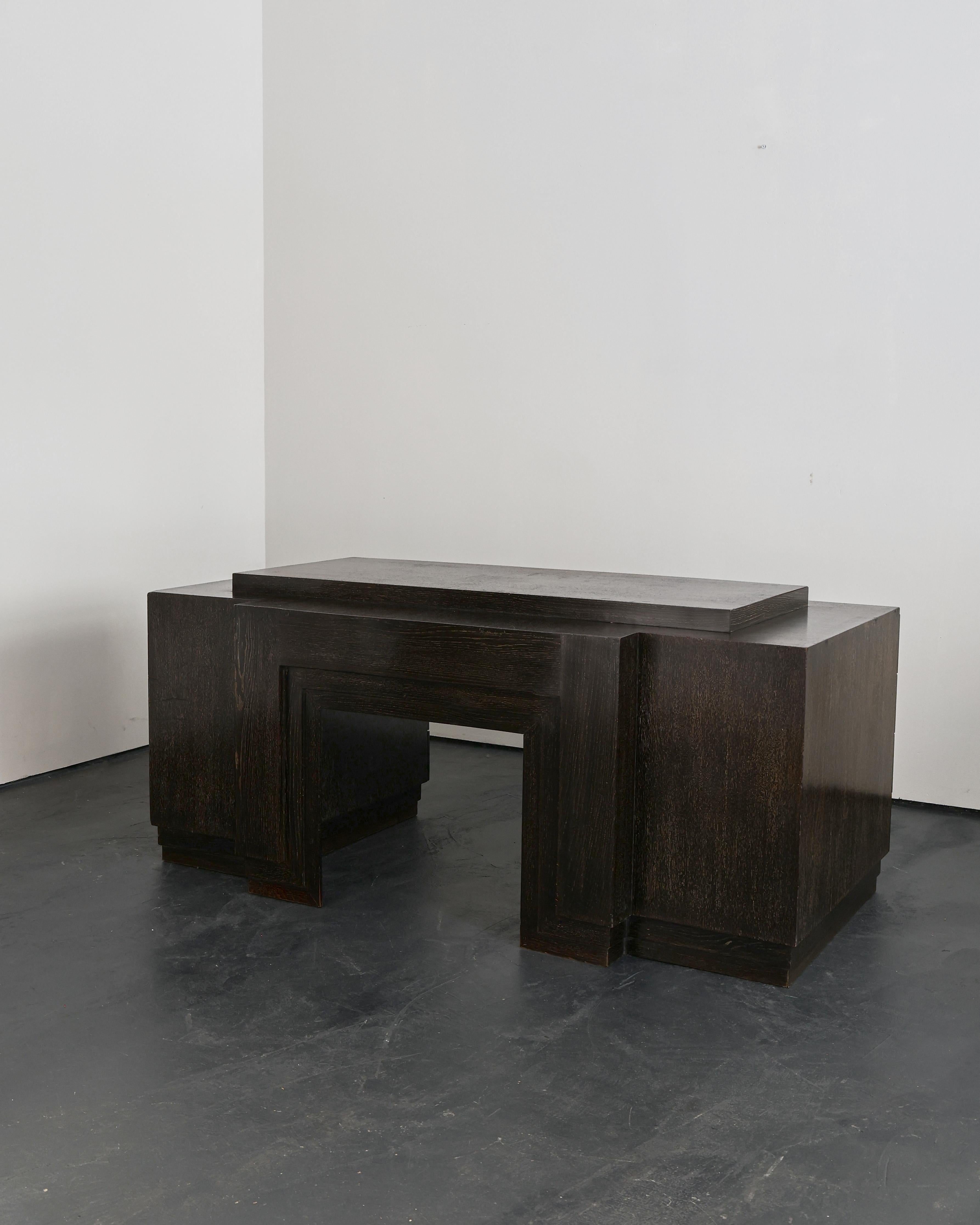 Quercia Eccezionale scrivania XL in rovere sbiancato modernista/decò francese del 1930 in vendita