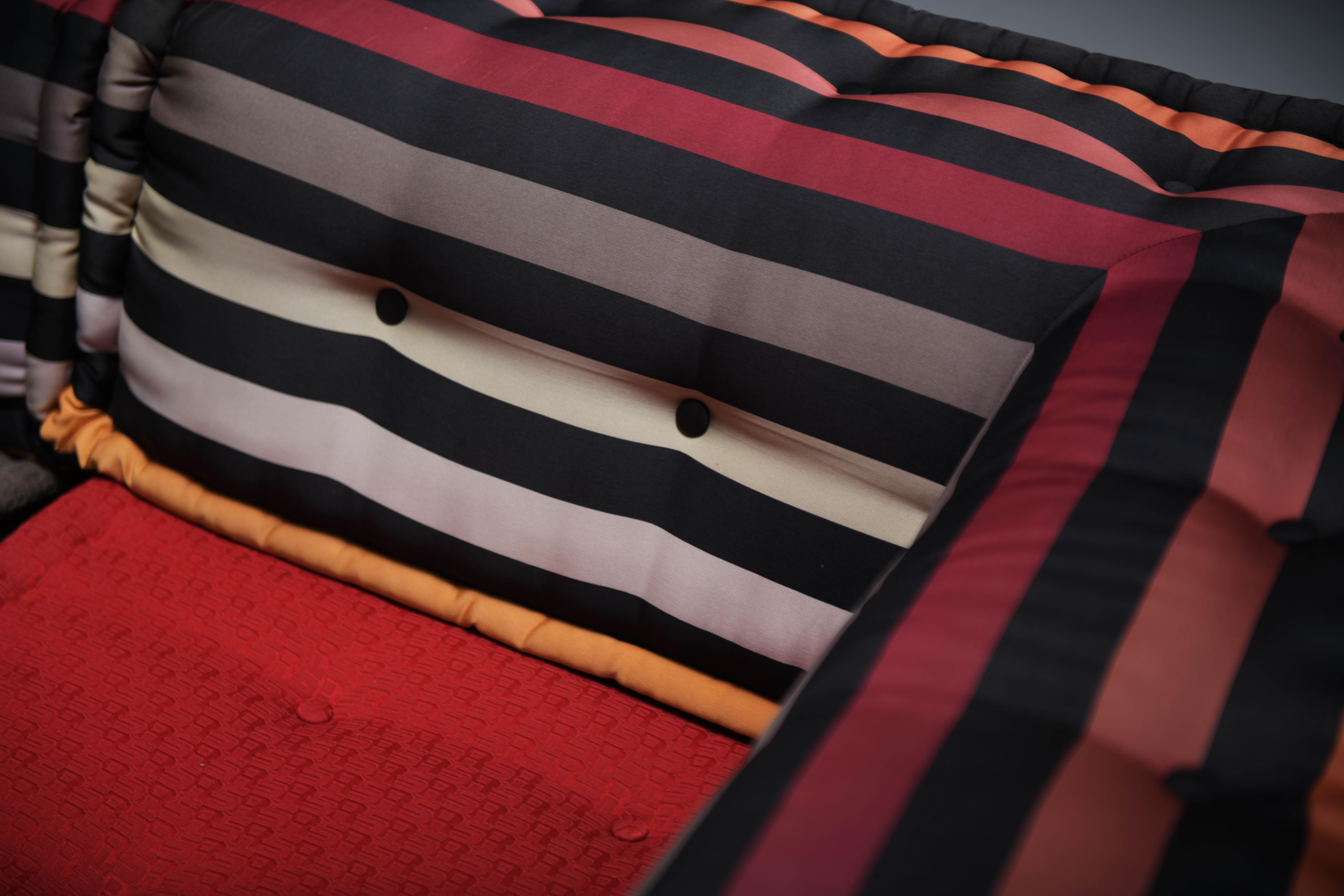Tissu Exceptionnel canapé XL 'Sonia Rykiel' 2011 par Hans Hopfer pour Roche Bobois en vente