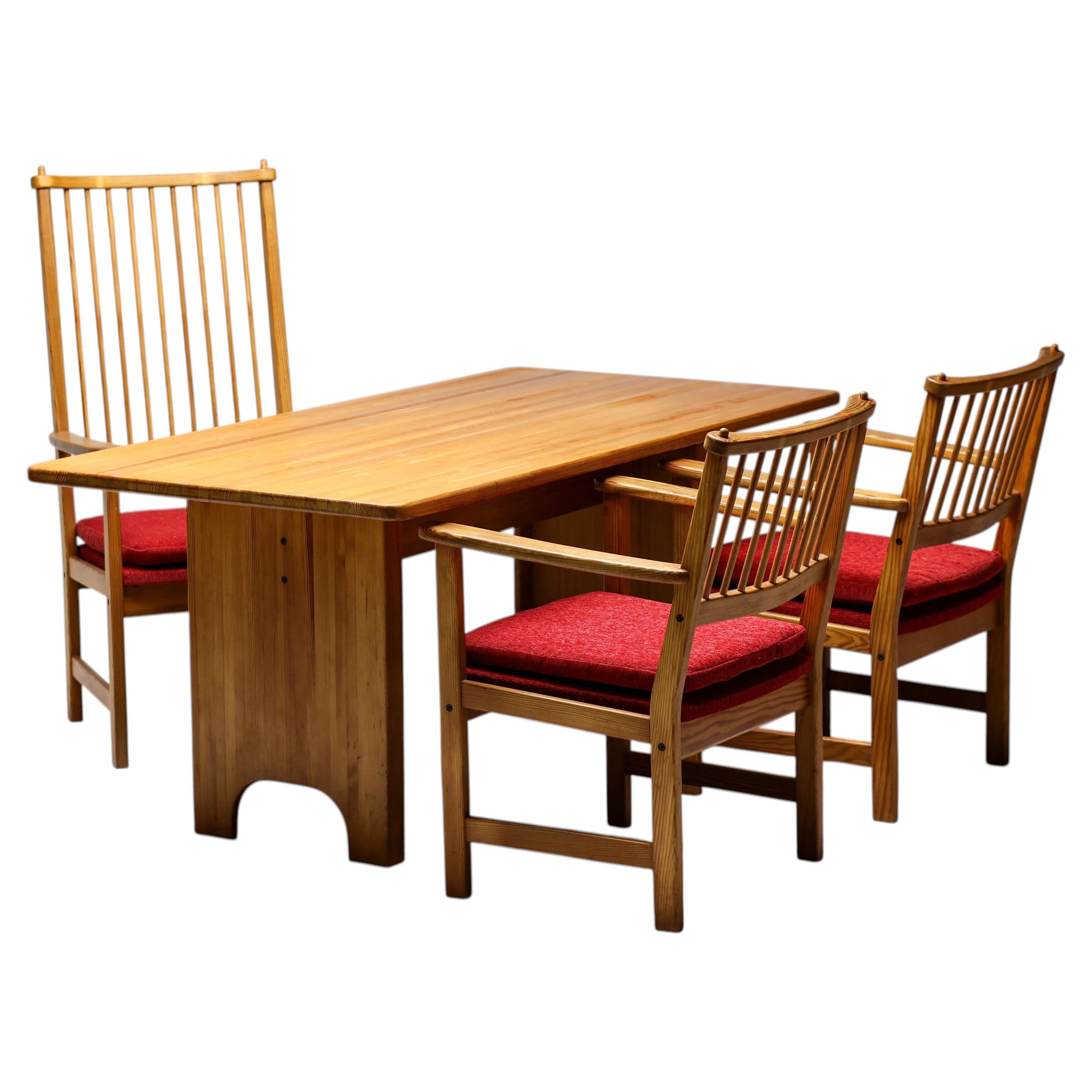 Eccezionale set da pranzo Yngve Ekström per Swedese, 1950, nuovo bouclé rosso in vendita