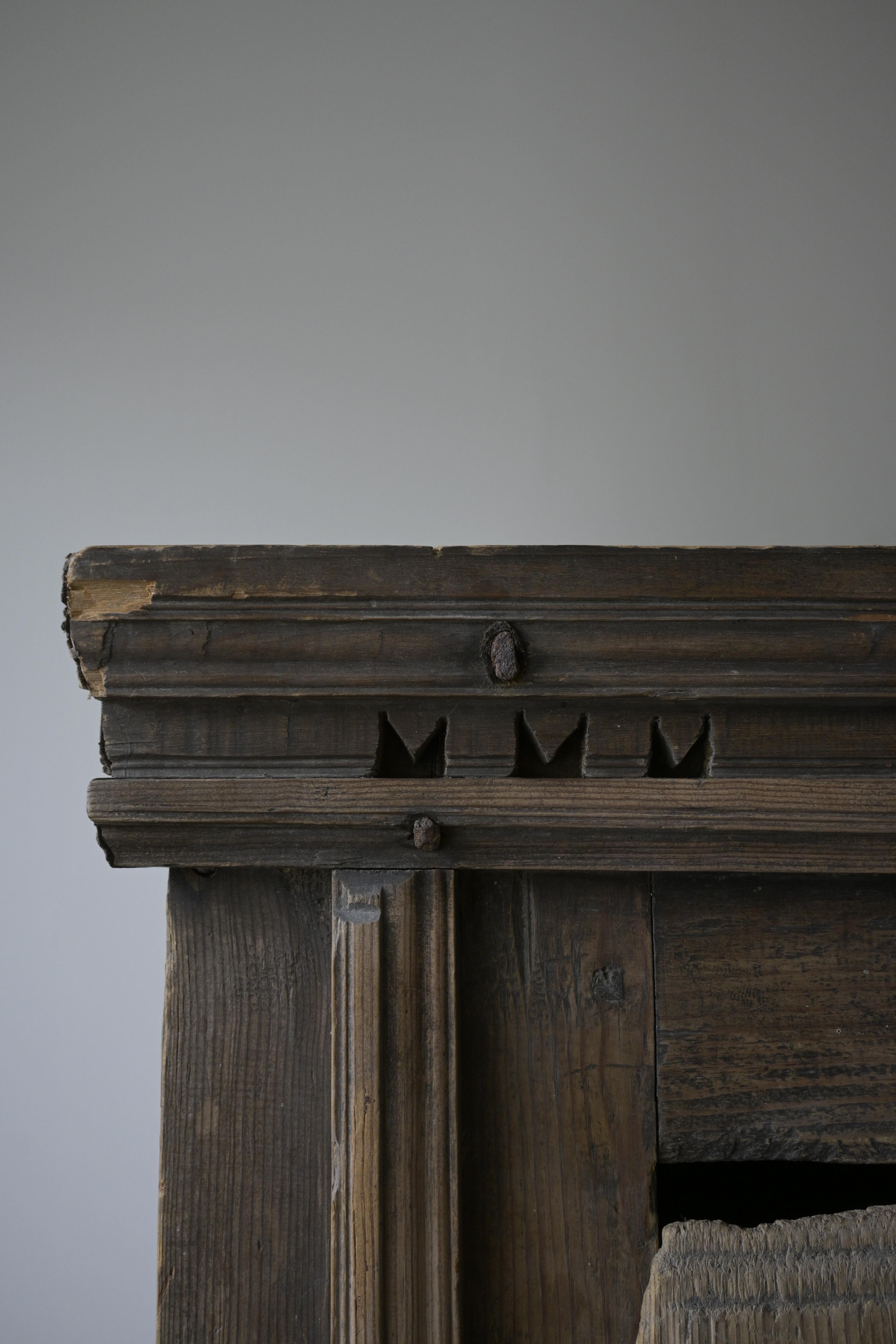 Exceptionally Early Swedish Primitive Cabinet, circa 1700–1730 For Sale 4