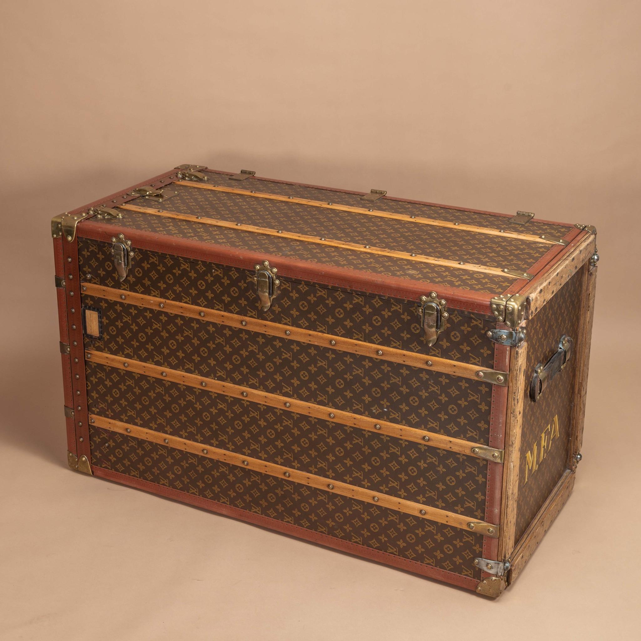 Exceptionally Large Louis Vuitton Wardrobe Trunk, circa 1955 For Sale 3