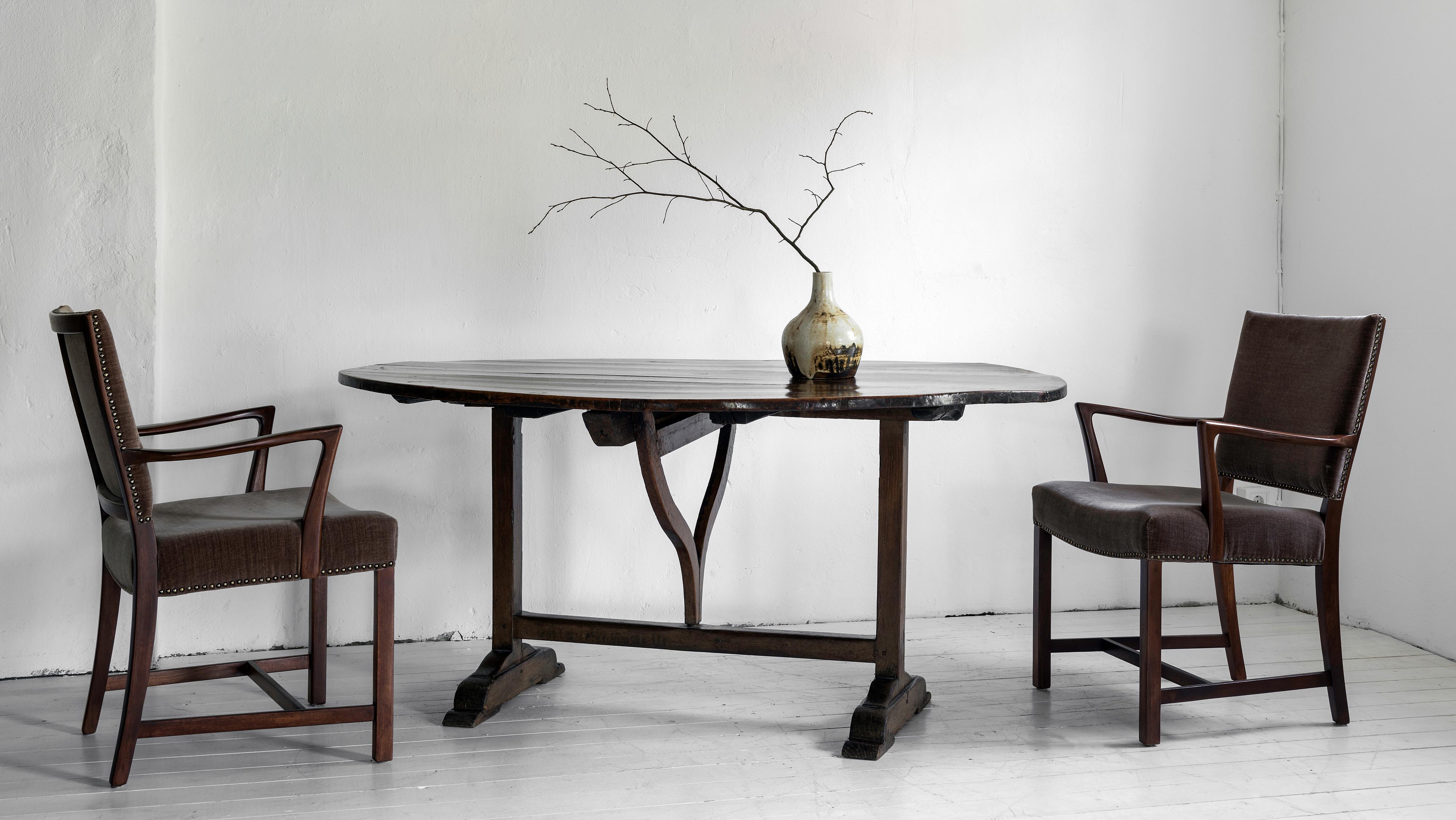 An exceptional and large 18th century French wine tasting table, perfect as a dining, breakfast or centre table of good proportions.

A beautifully patinated table with great visual impact. Timeless and works in almost any setting.

Usually the wine
