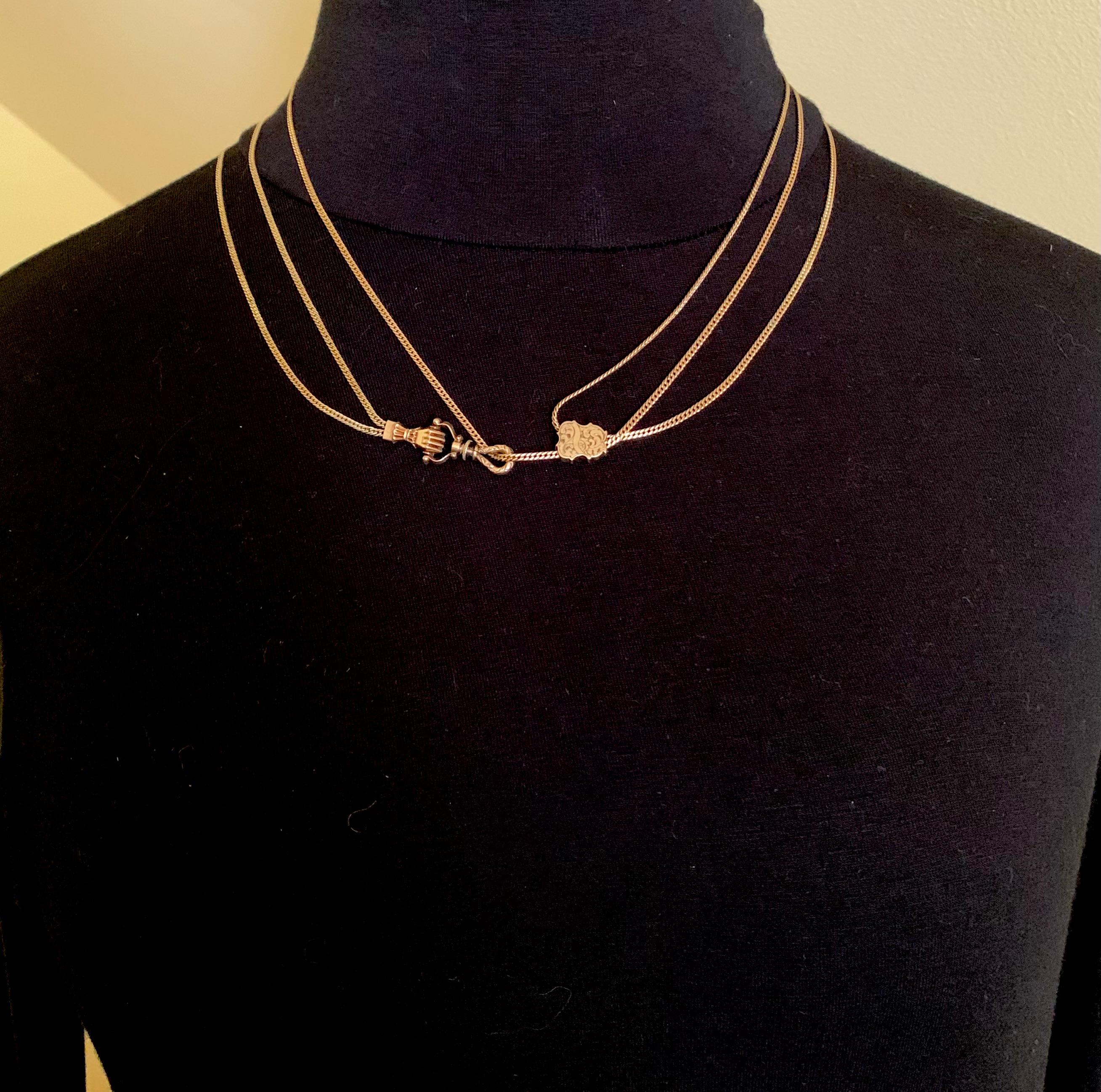 Collana con catena a scorrimento in oro 18 carati eccezionalmente lunga Mano Sautoir Circa 1840 in vendita 12