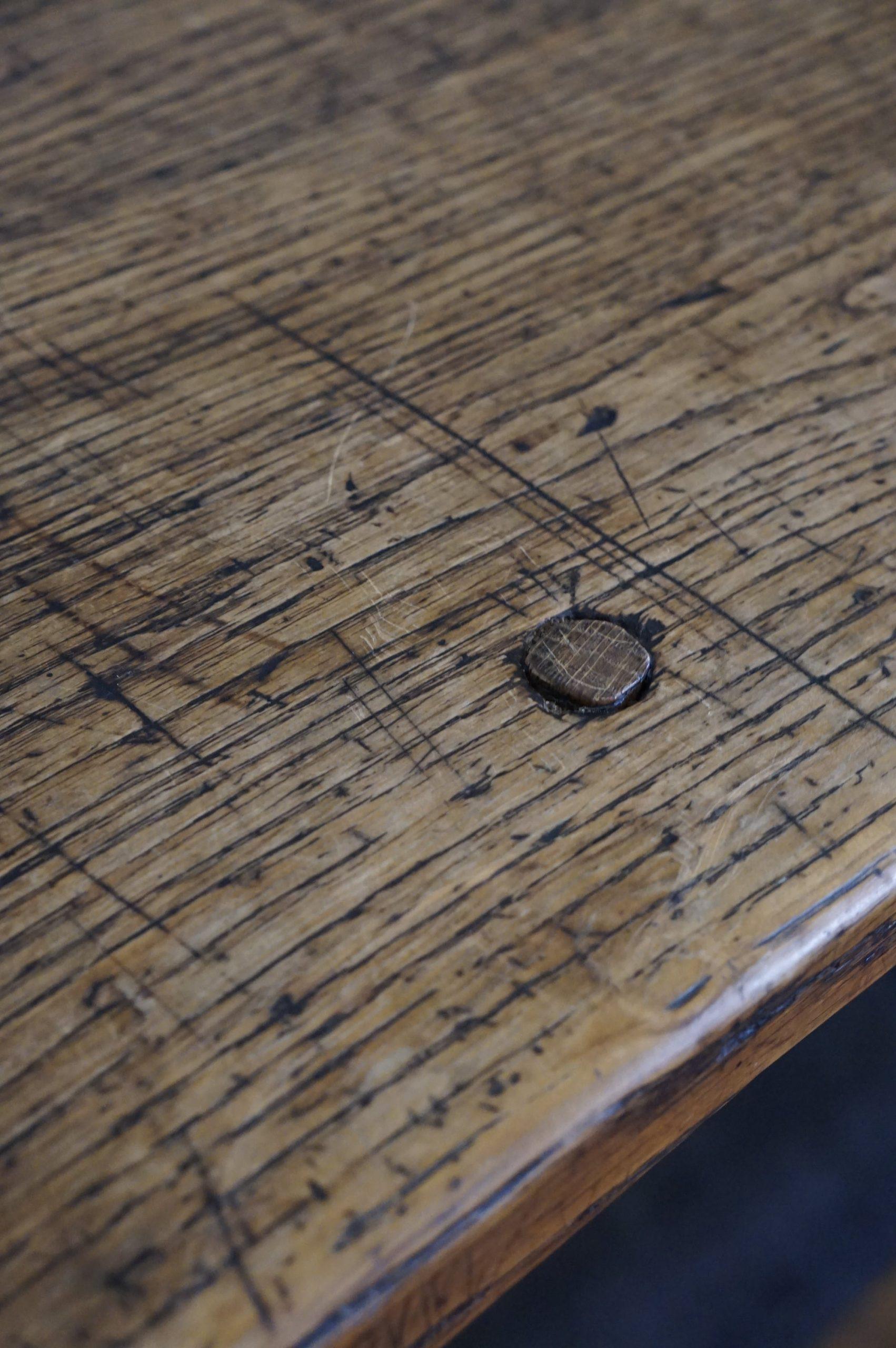 Very long antique 19th century English oak diningtable, 5 meter, Refectory table For Sale 9