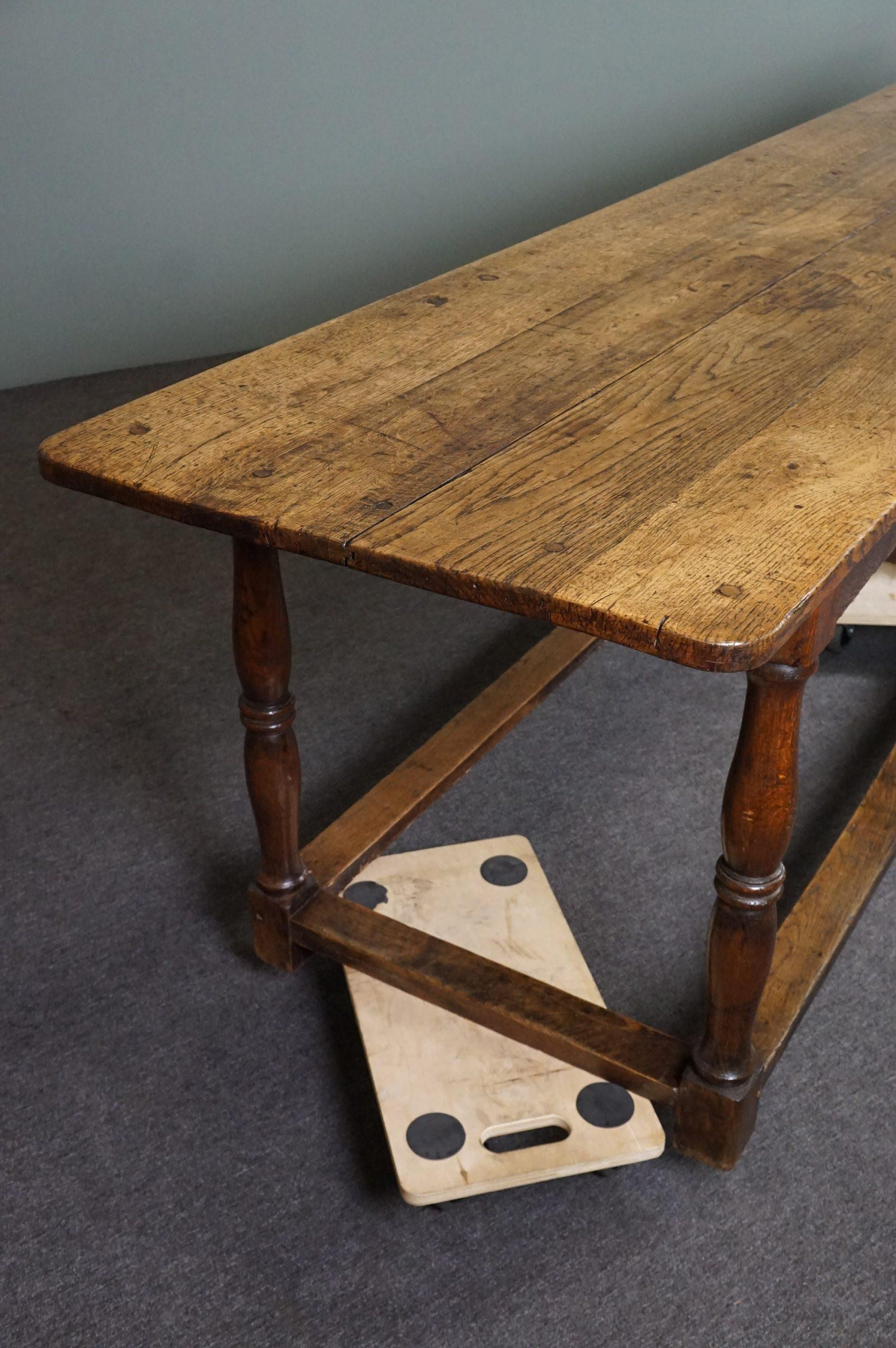 Very long antique 19th century English oak diningtable, 5 meter, Refectory table For Sale 2