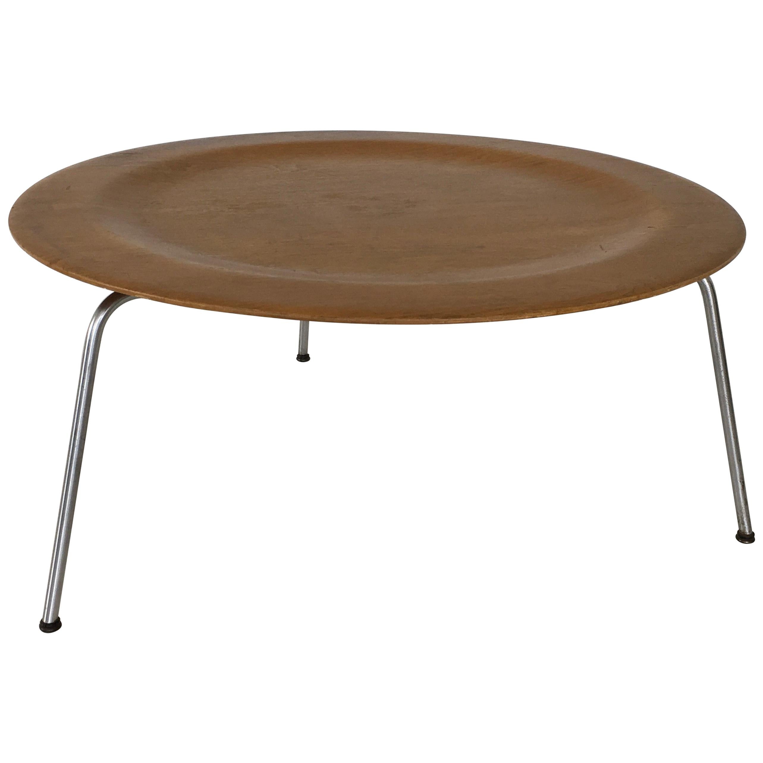 Exceptionally Rare 3-Leg "CTM" by Charles Eames For Sale