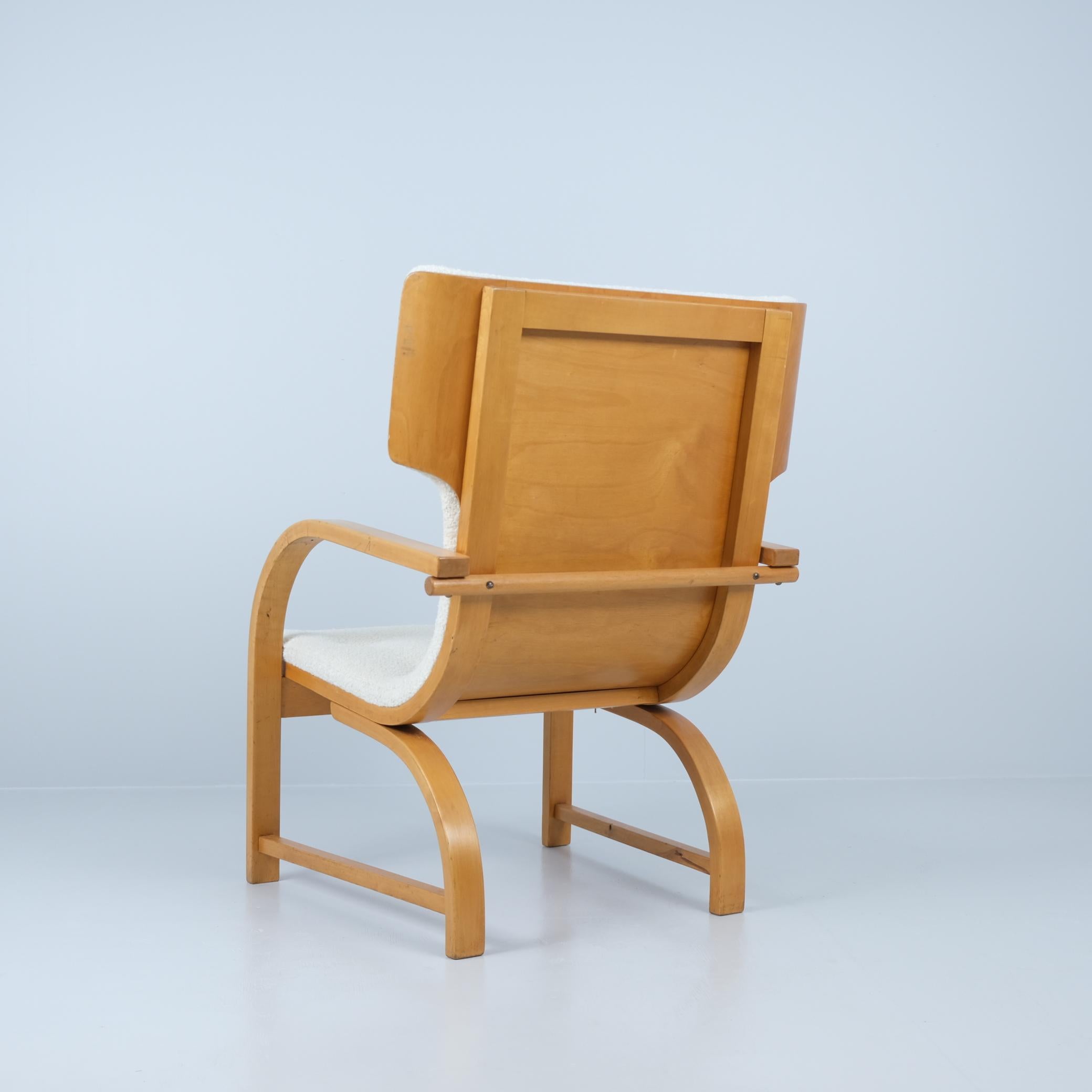 Exceptionnelle chaise Aino Aalto Model No. 3920, bouleau et laine blanche, Artek 1940s Bon état - En vente à Helsinki, FI