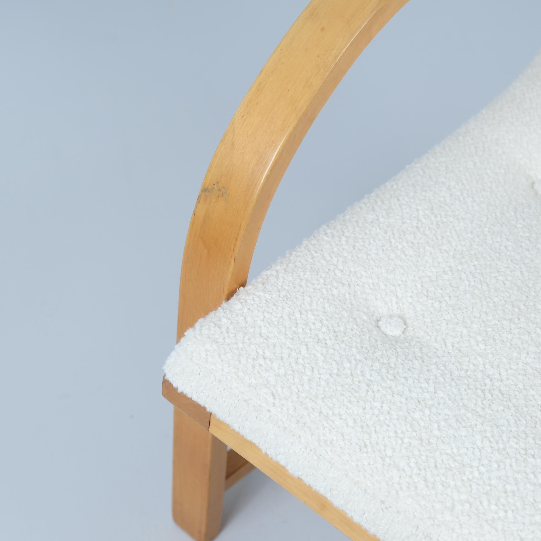 Exceptionnelle chaise Aino Aalto Model No. 3920, bouleau et laine blanche, Artek 1940s en vente 2