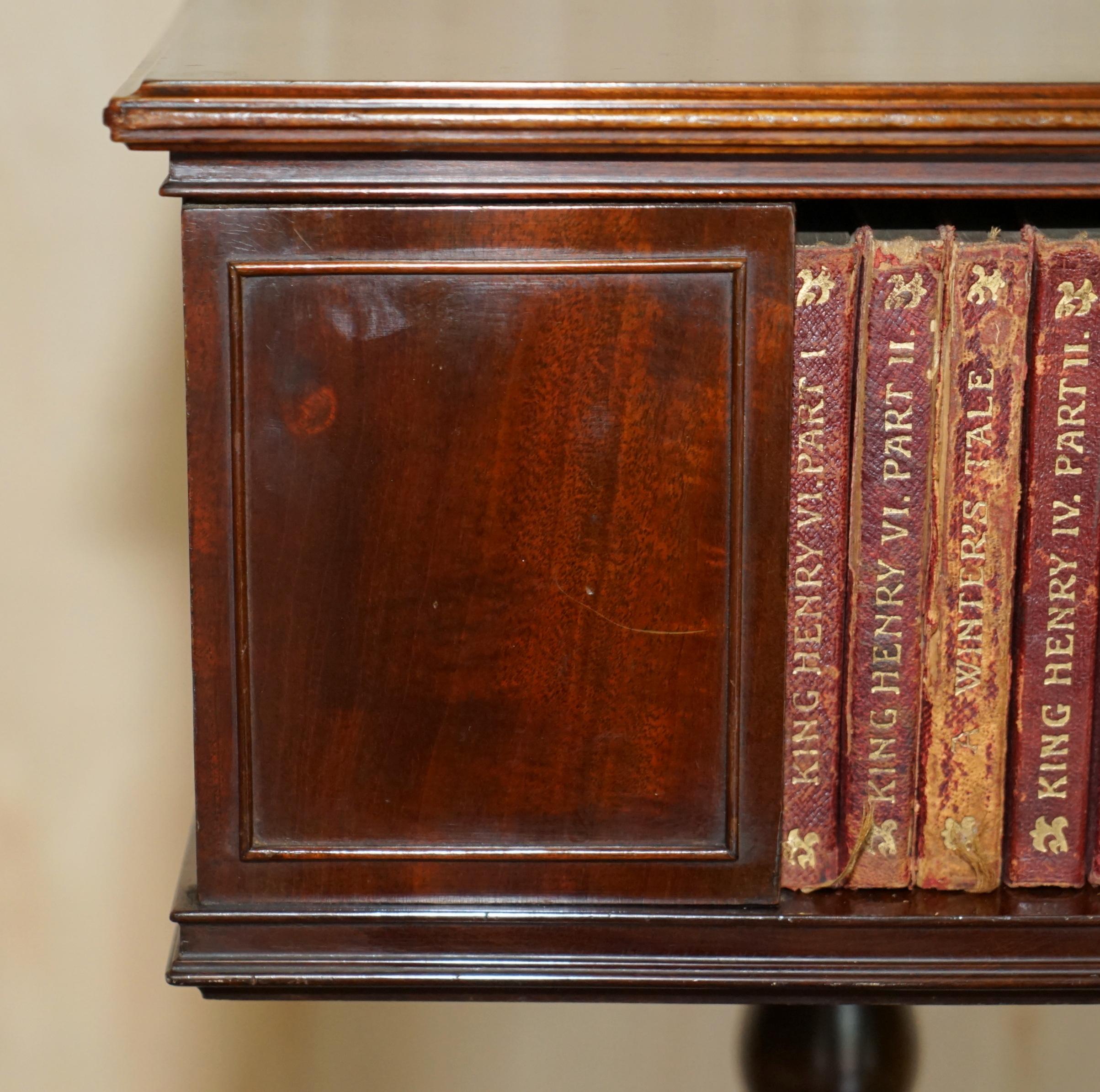 Exceptionally Rare Antique Victorian Complete Works of Shakespeare Book Table 1