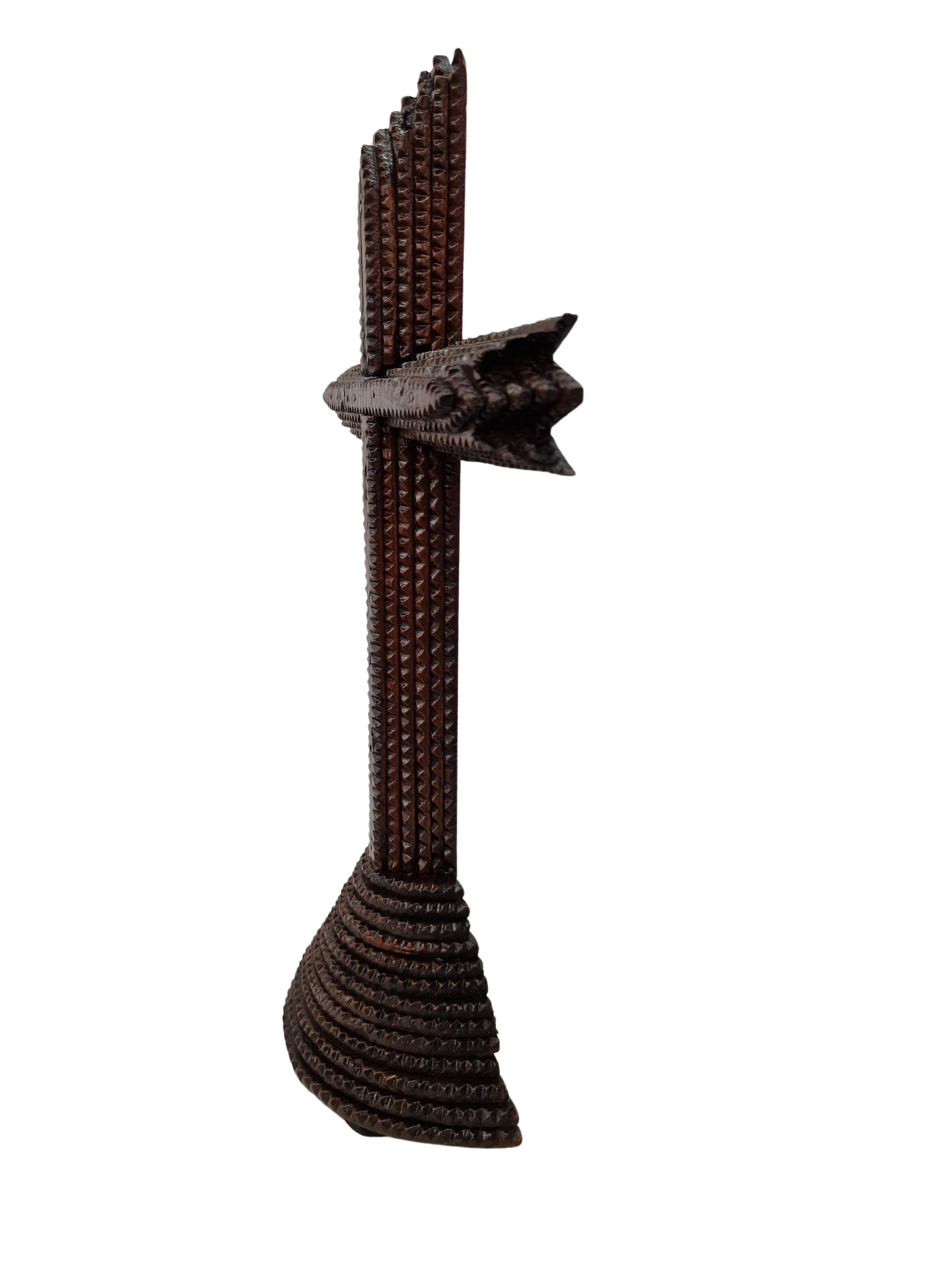 Fait main Croix d'une rareté exceptionnelle, tramp art, 1900, Schwarzwald/Autriche en vente