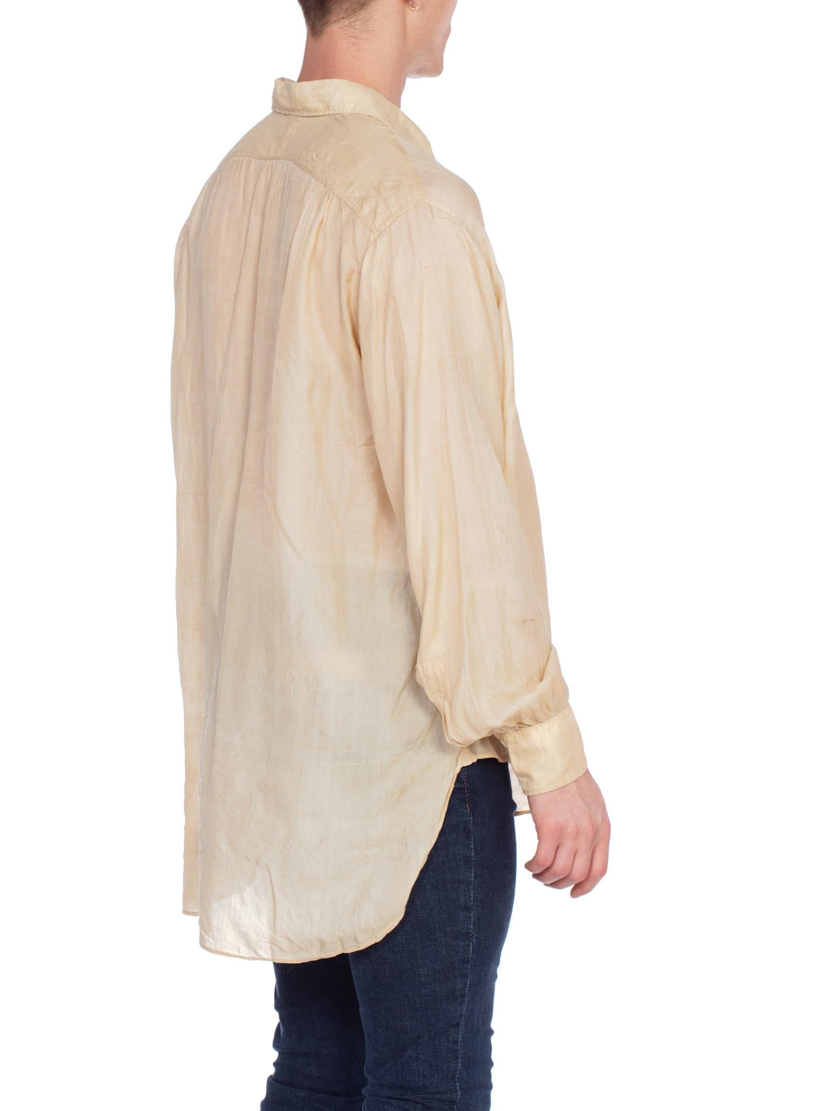 1920S Cream Silk Rare Men's French Pullover Shirt With Glass Buttons In Excellent Condition In New York, NY