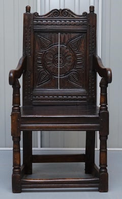 Exceptionnellement rare fauteuil original du 17ème siècle en chêne du nord de l'Angleterre