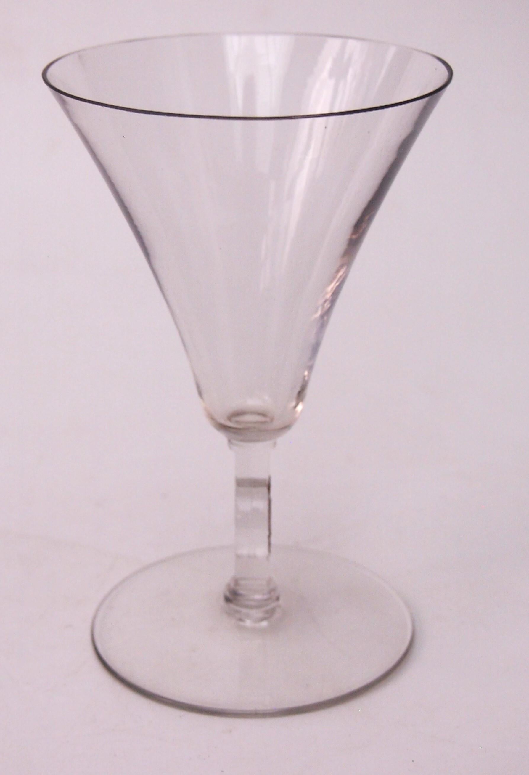 Excepcionalmente Raro René Lalique firmado PSG -Esmalte rojo- Monograma de cristal 1925 Francés en venta