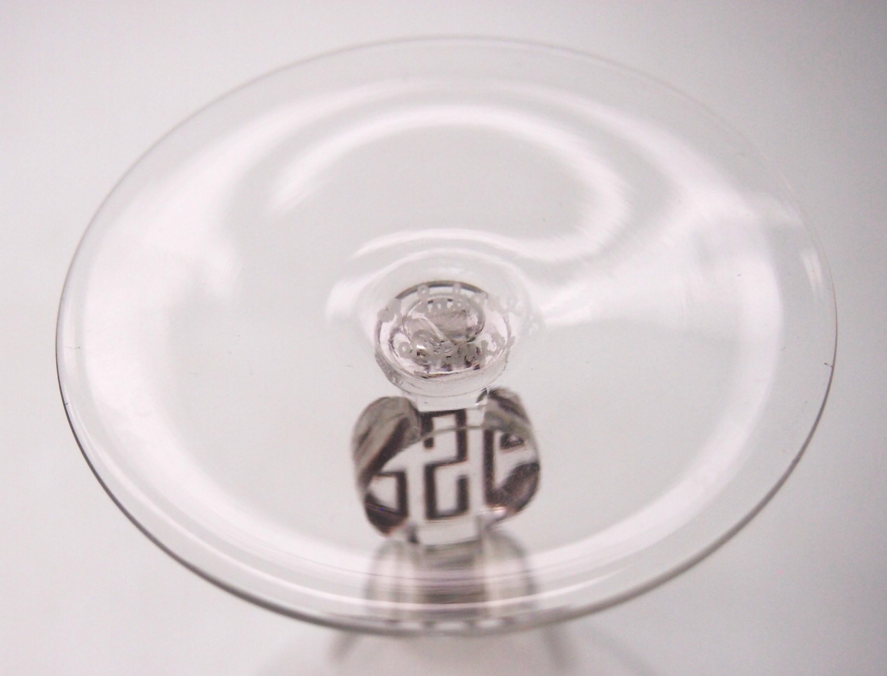 Excepcionalmente Raro René Lalique firmado PSG -Esmalte rojo- Monograma de cristal 1925 Vidrio artístico en venta