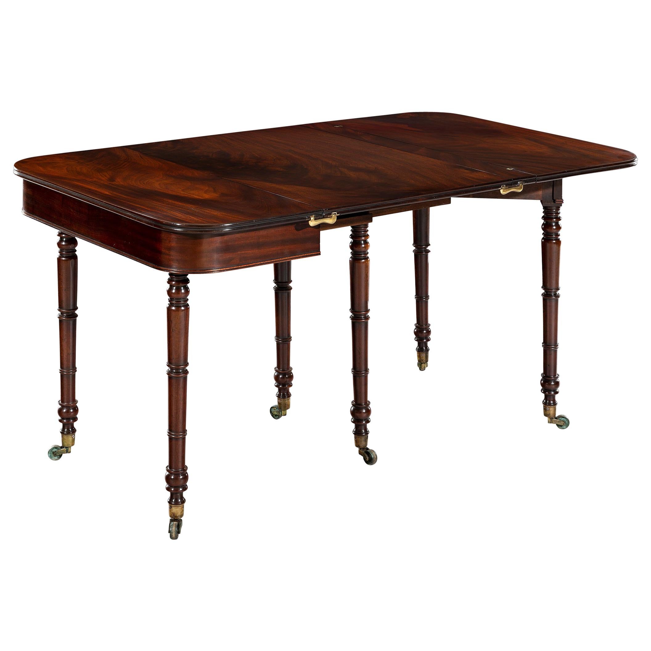 Exceptionally Rare and Small George III Cuban Mahogany Dining Table For Sale