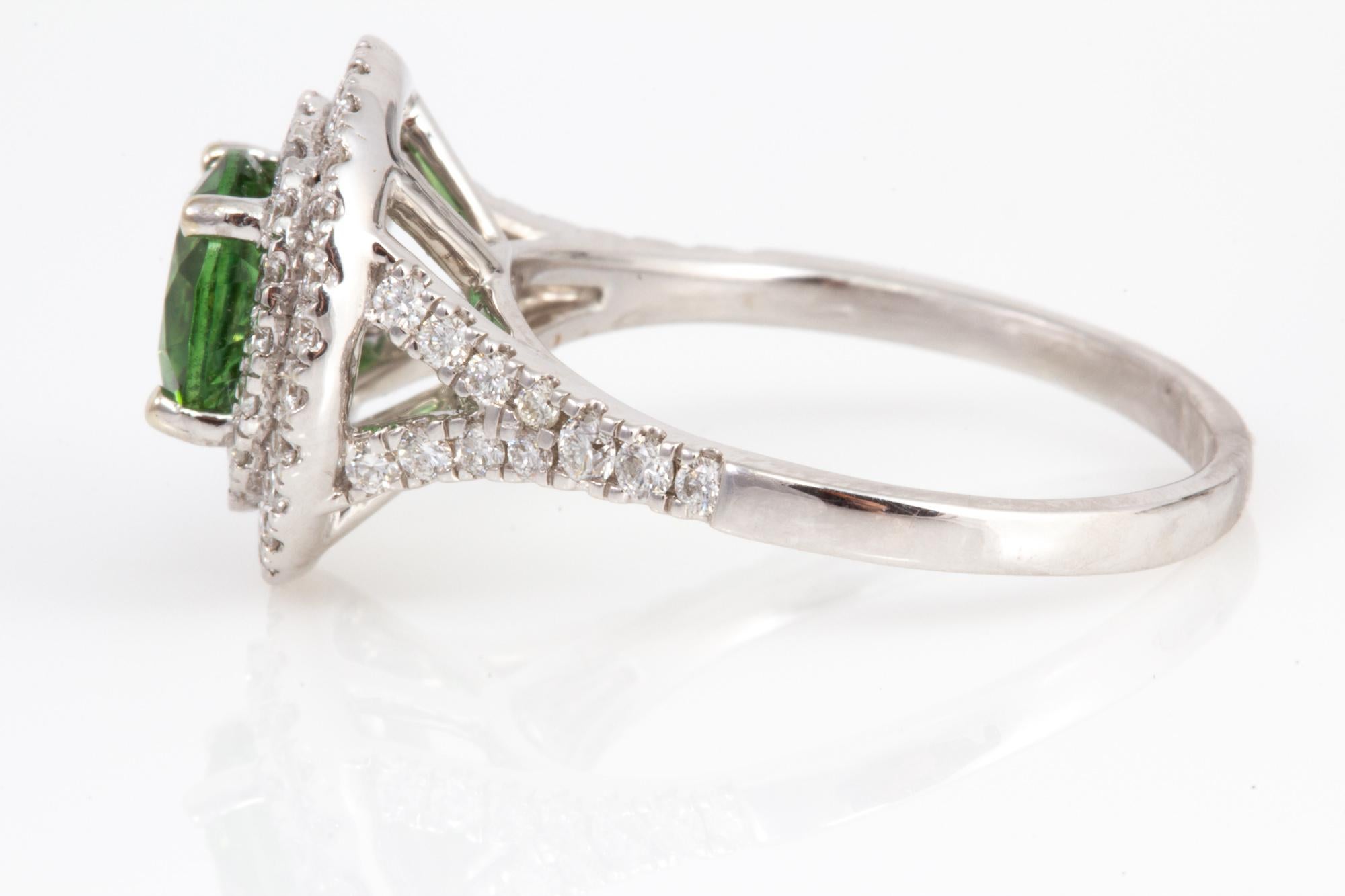Außergewöhnlich gut geschliffener Ring mit 1,26 Karat Chrom-Turmalin und Diamant Damen im Angebot