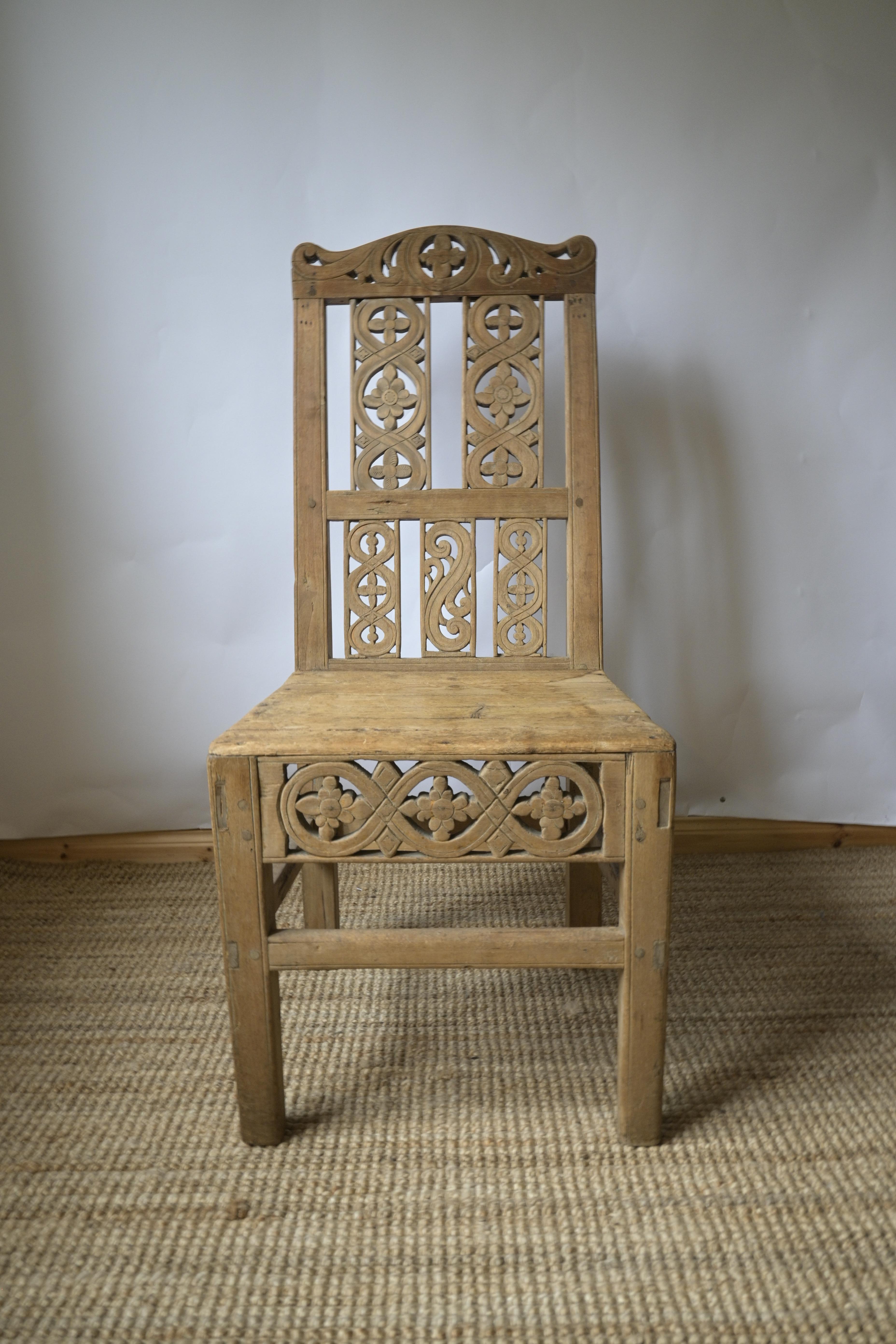 Exceptionel Chair from Telemark, Norway ca 1750 In Good Condition In Farsta, SE