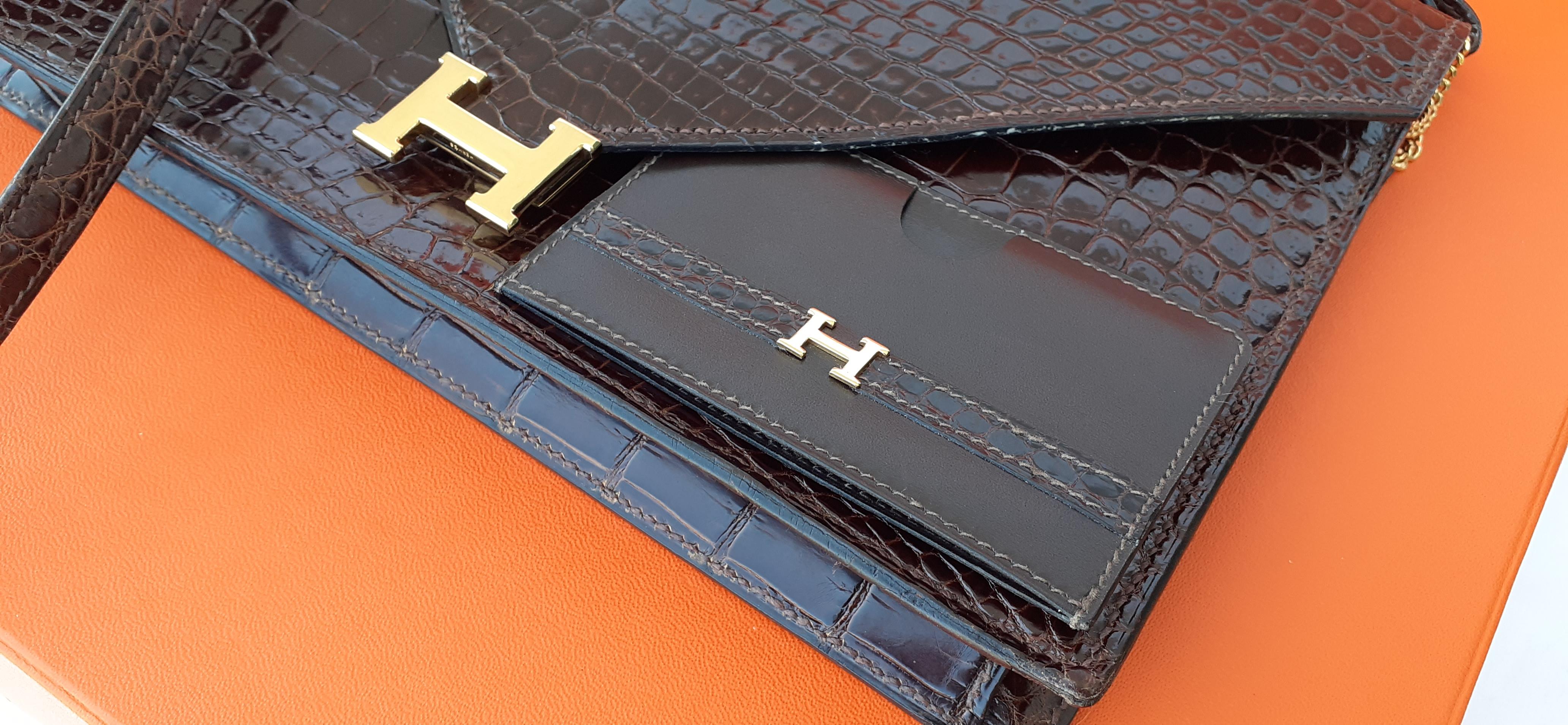 Exceptionnal Hermès Lydie Bag Clutch Brown Crocodile and Matching Card Holder 10