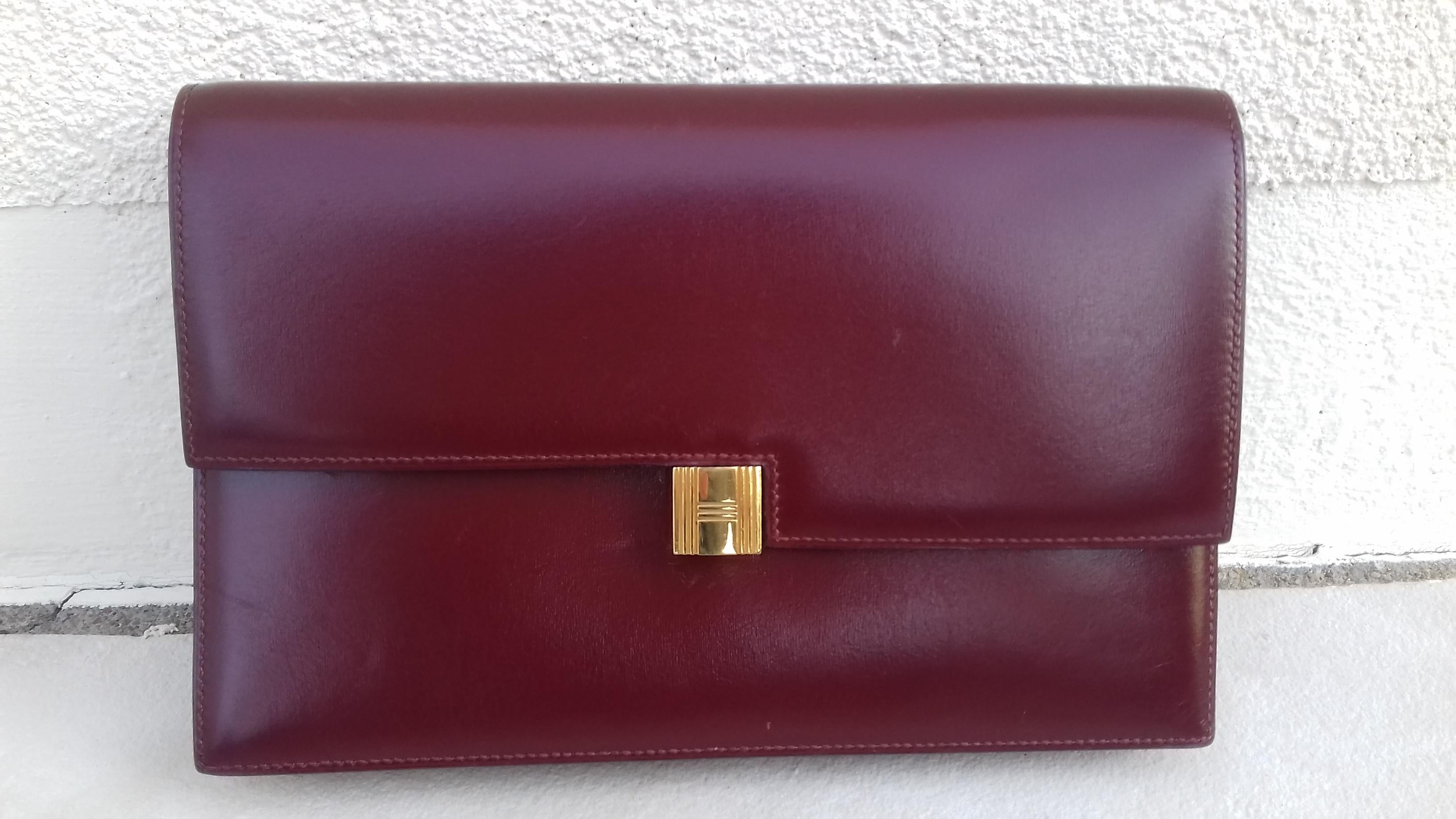 Exceptionnal Rare Vintage Hermès Padlock Purse Clutch Bag Burgundy Leather Ghw 11