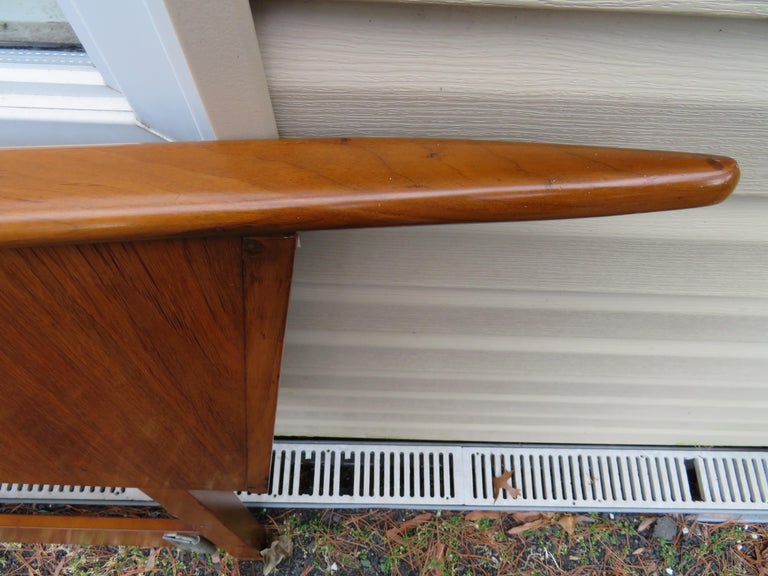 Mid-20th Century Exciting Nakashima Style Walnut King-Size Headboard Mid-Century Modern For Sale