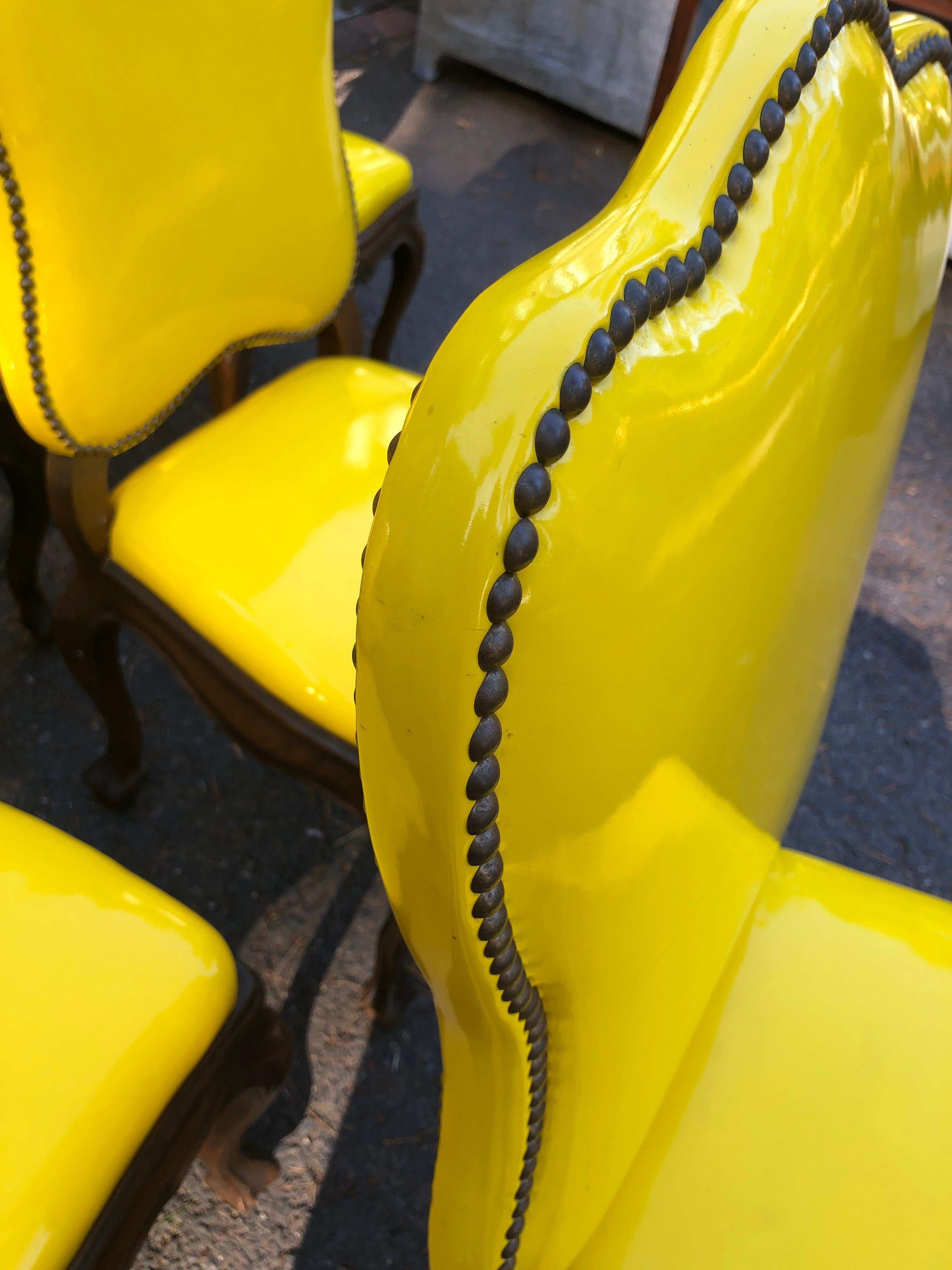 Exciting Set of 6 French Provincial Yellow Patent Leather Dining Chairs  For Sale 4