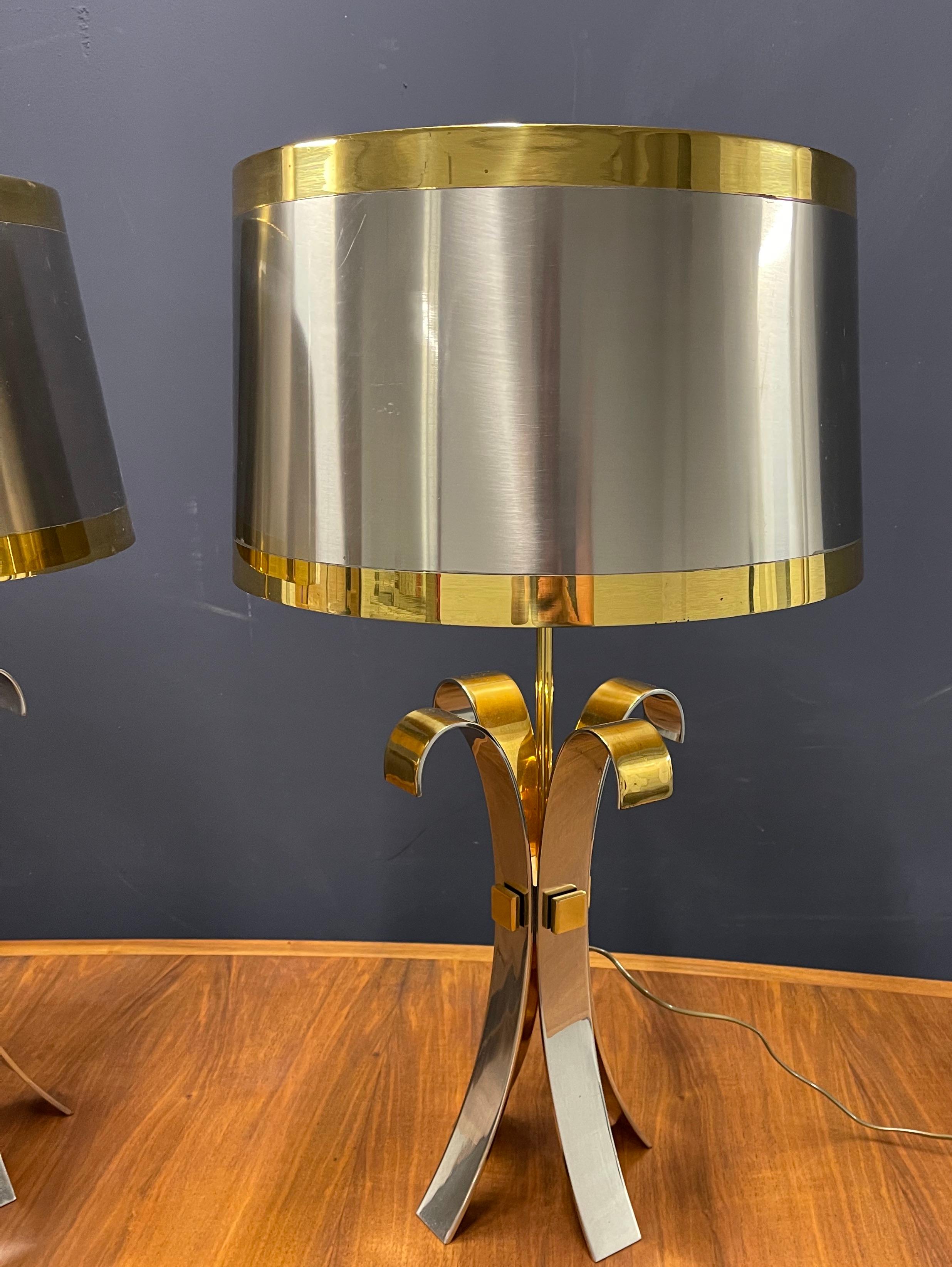 Exciting Set of Two Maison Charles Table Lamps / Mod, Corolle In Good Condition For Sale In Munich, DE