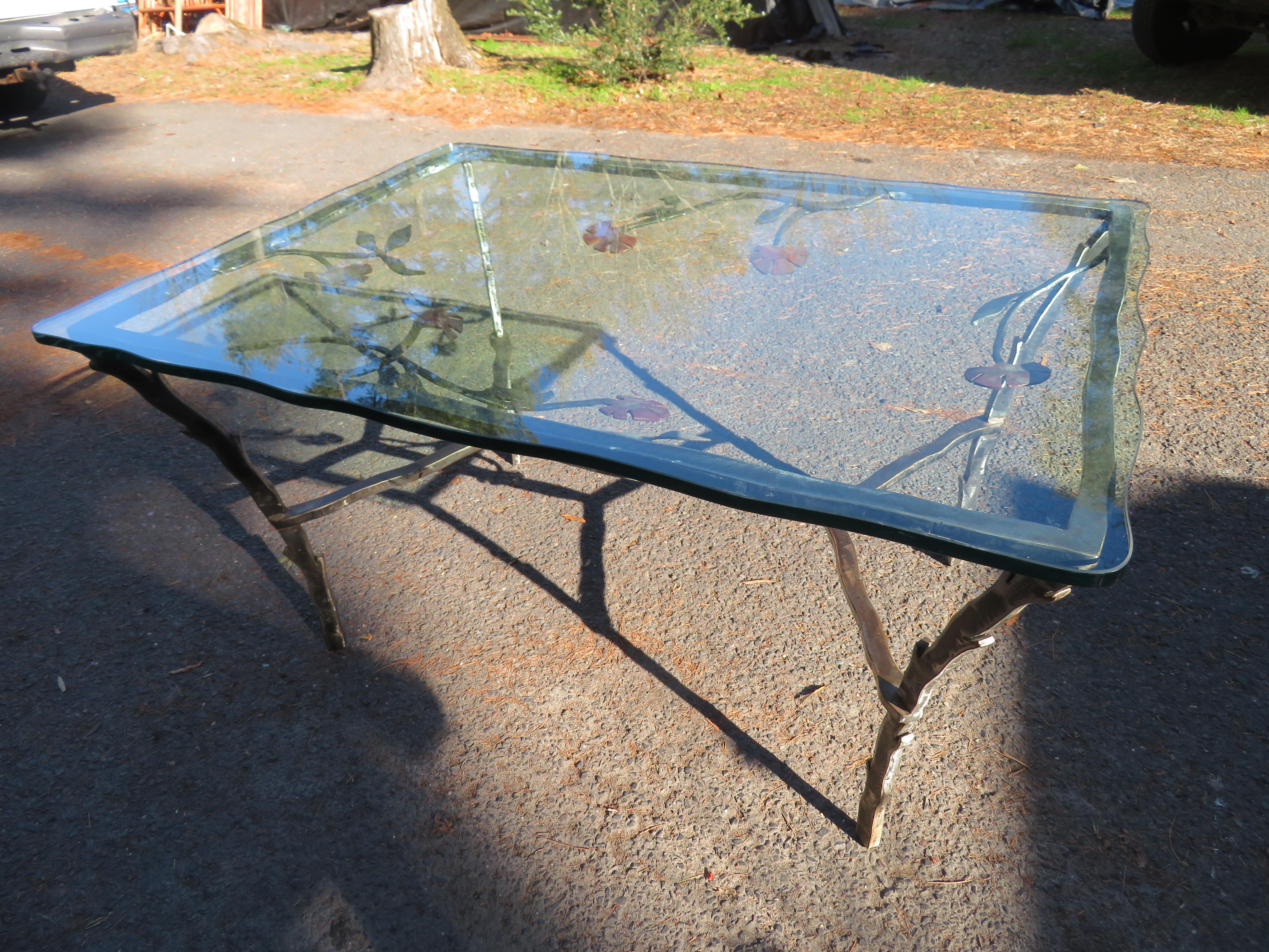 Silas Seandel passionnante table à fleurs en acier forgé et bronze mi-siècle moderne en vente 9