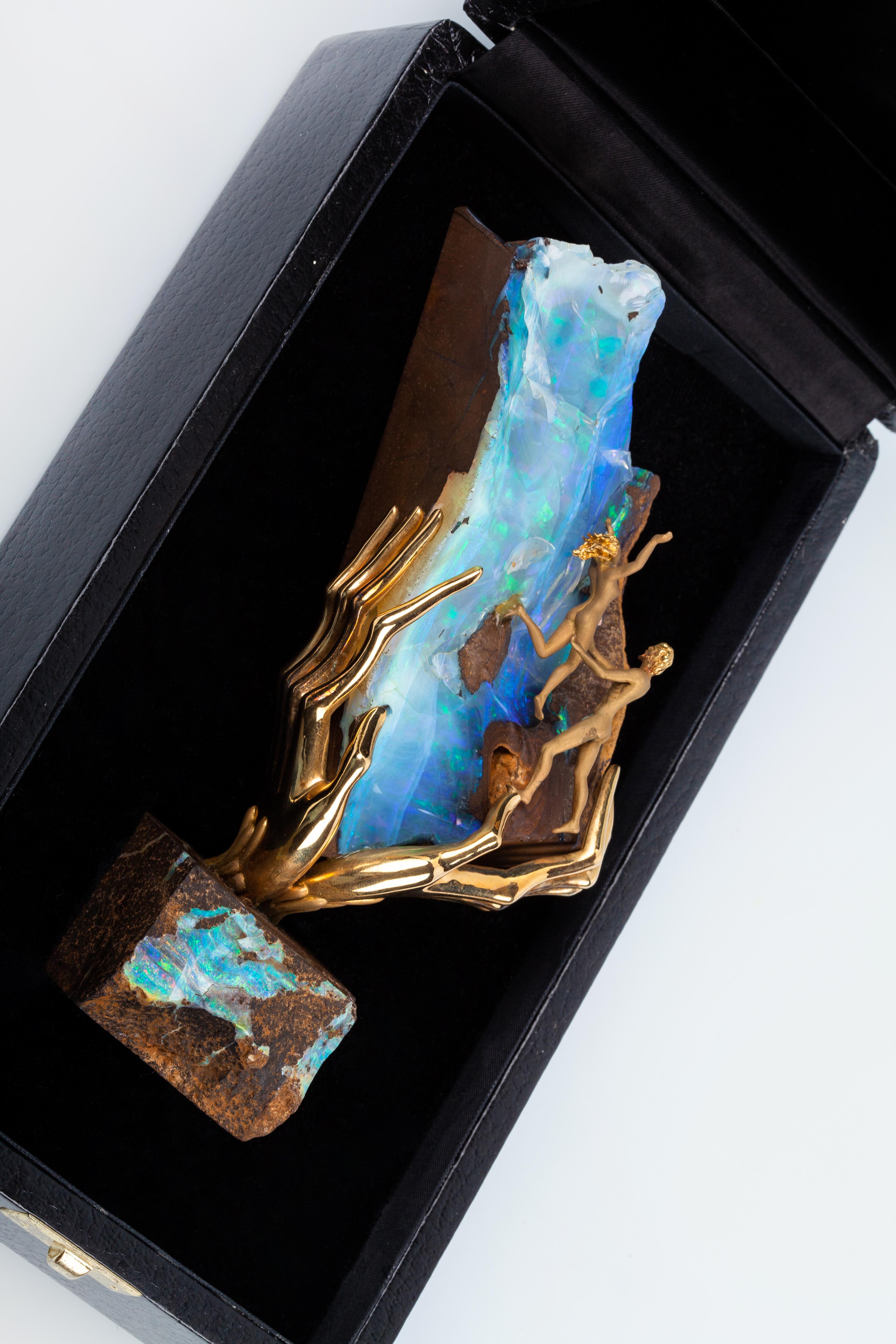 Cabochon Exclusive Carrera y Carrera's Sculpture in 18k Gold Inverell Australian Opal