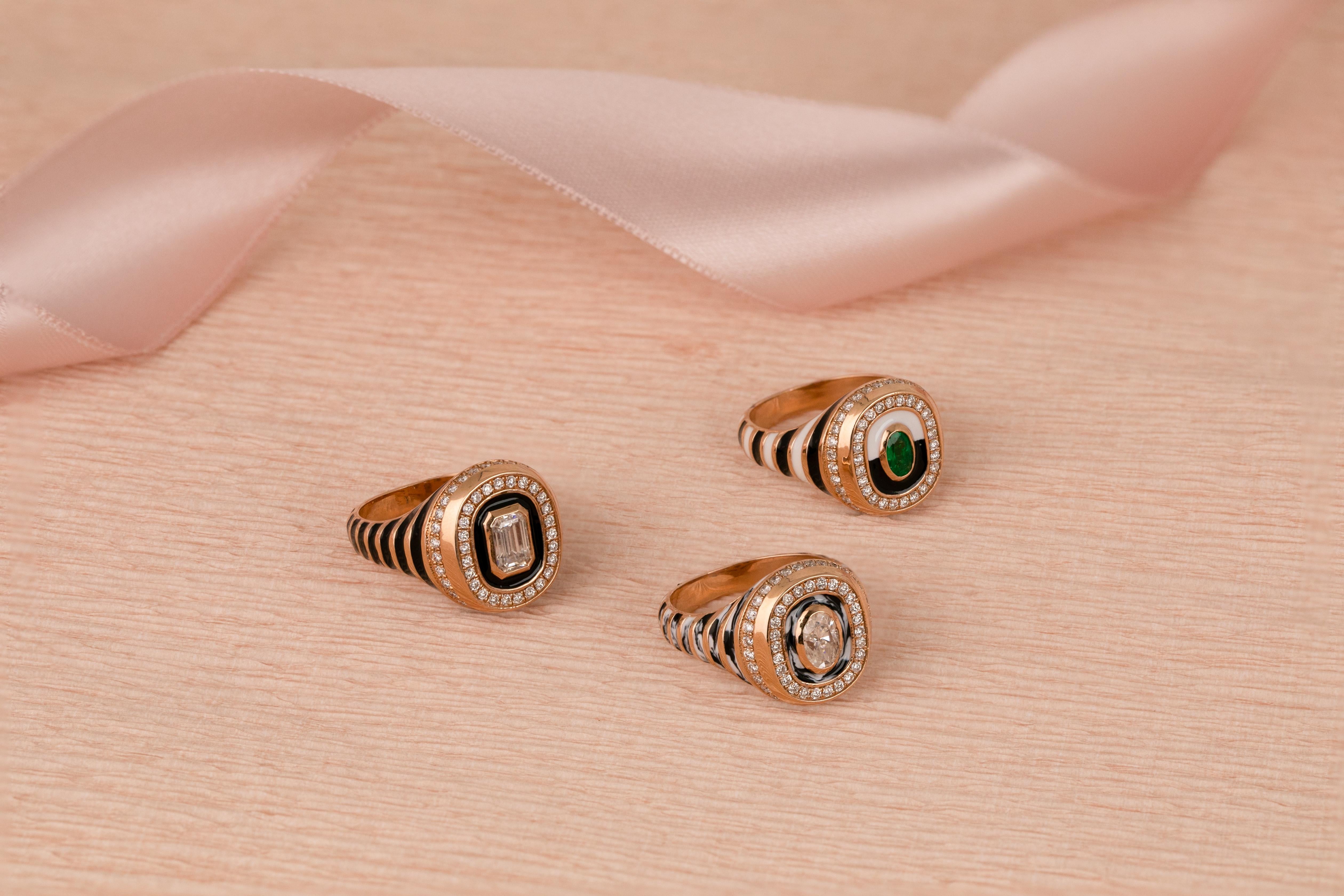 Exclusive 925 Sterling Silver Enamel Ring: Handmade Jewelry with a Distinctive D In New Condition For Sale In ISTANBUL, TR