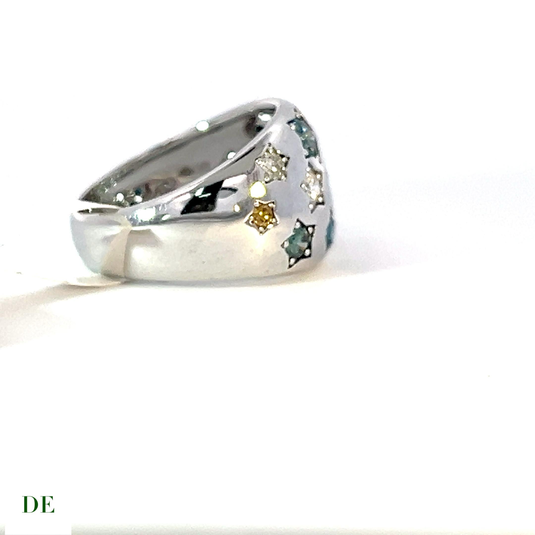Exklusiver 14k Wei�ßgold 1,18 Karat Regenbogen Fancy Color Sky Star Diamantring

Wir präsentieren den exklusiven 14k White Gold Rainbow Fancy Color Sky Star Diamond Ring, ein wirklich bezauberndes Stück, das die Schönheit des Himmels einfängt. Dieser