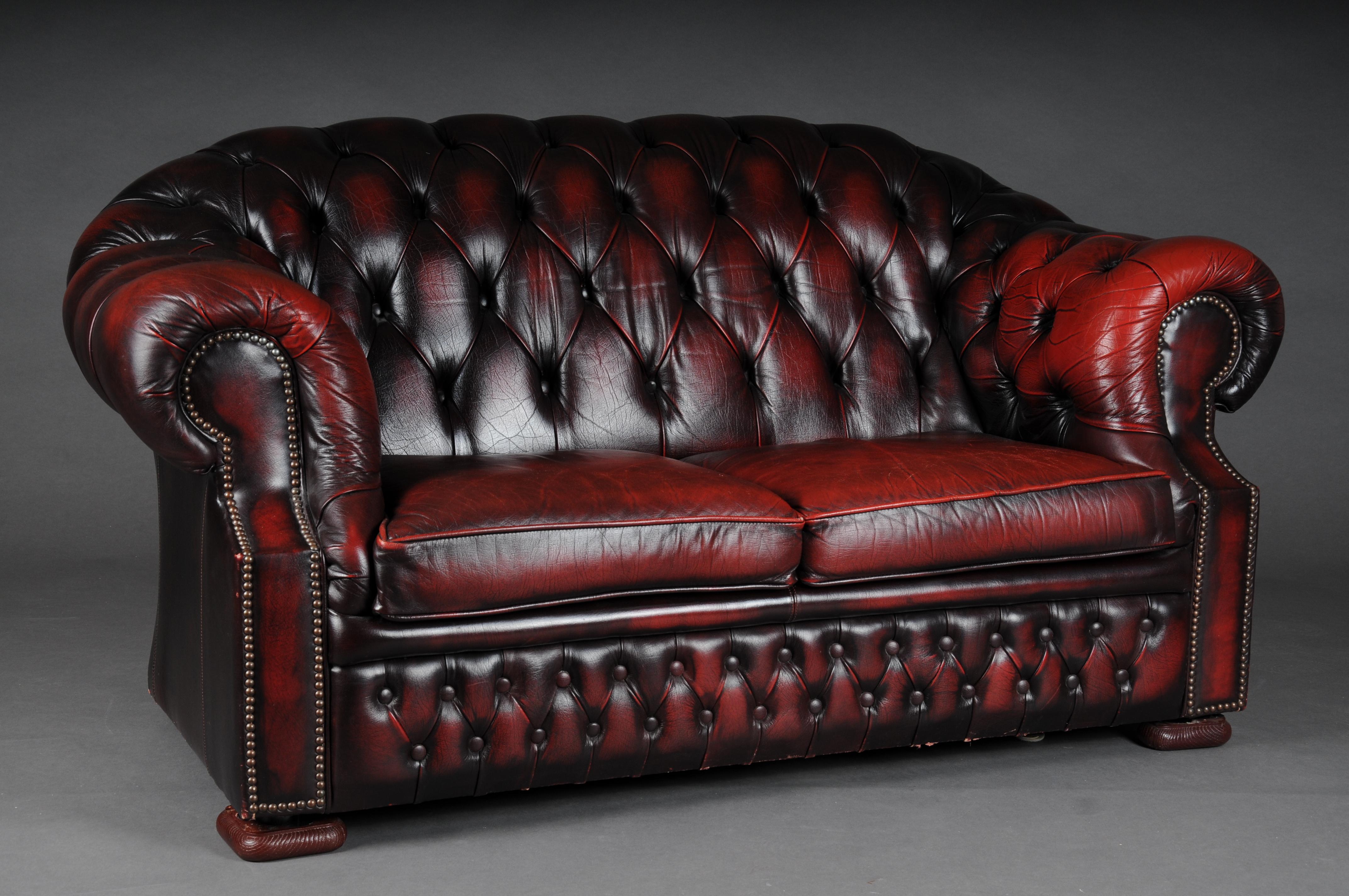 Exklusive 2-Sitzer Chesterfield Couch/Sofa Bordeaux rot, England 2